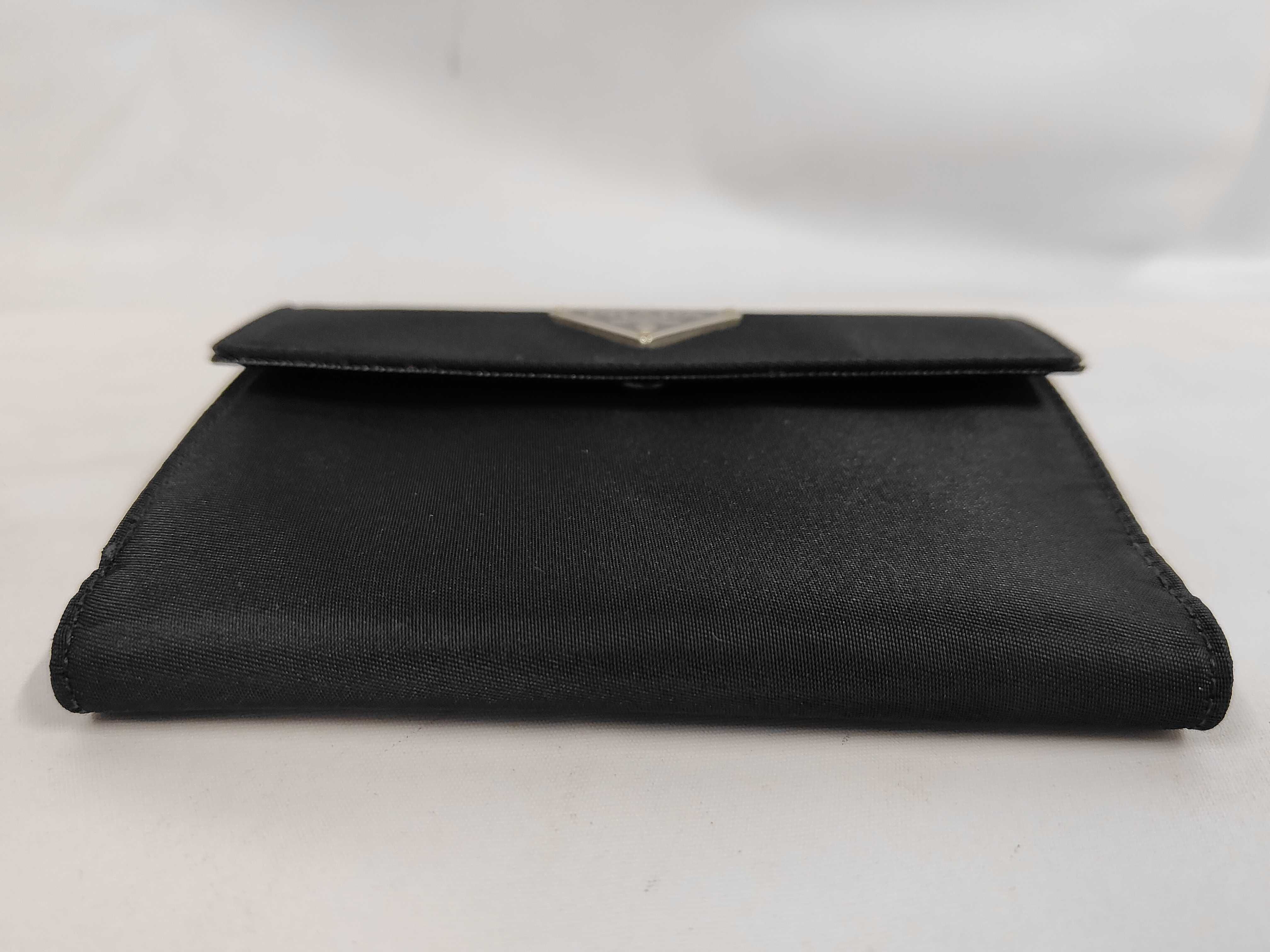 nylon bi-fold wallet, black. — view 4
