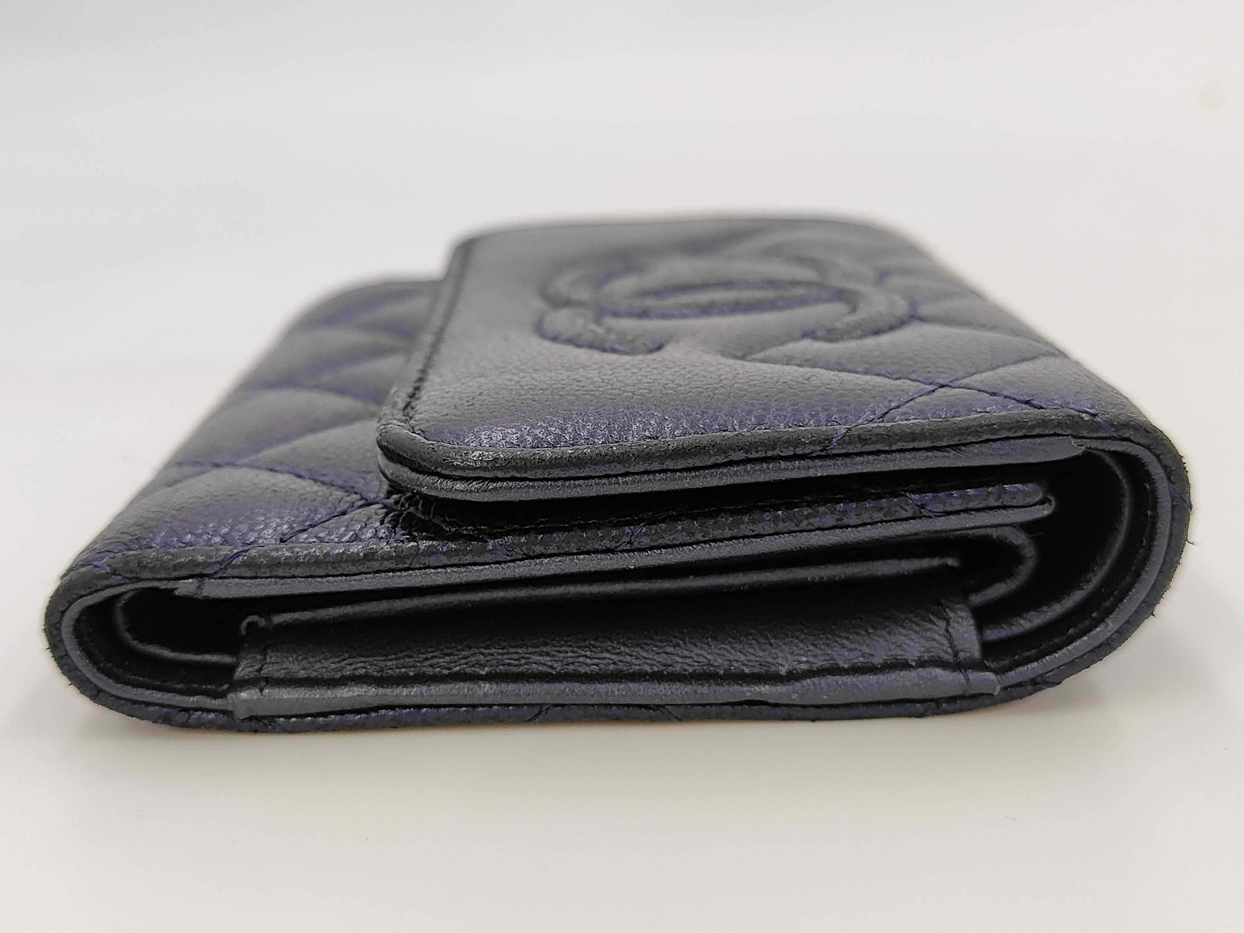 bi-fold wallet, serial number 24, with seal guarantee. — view 3