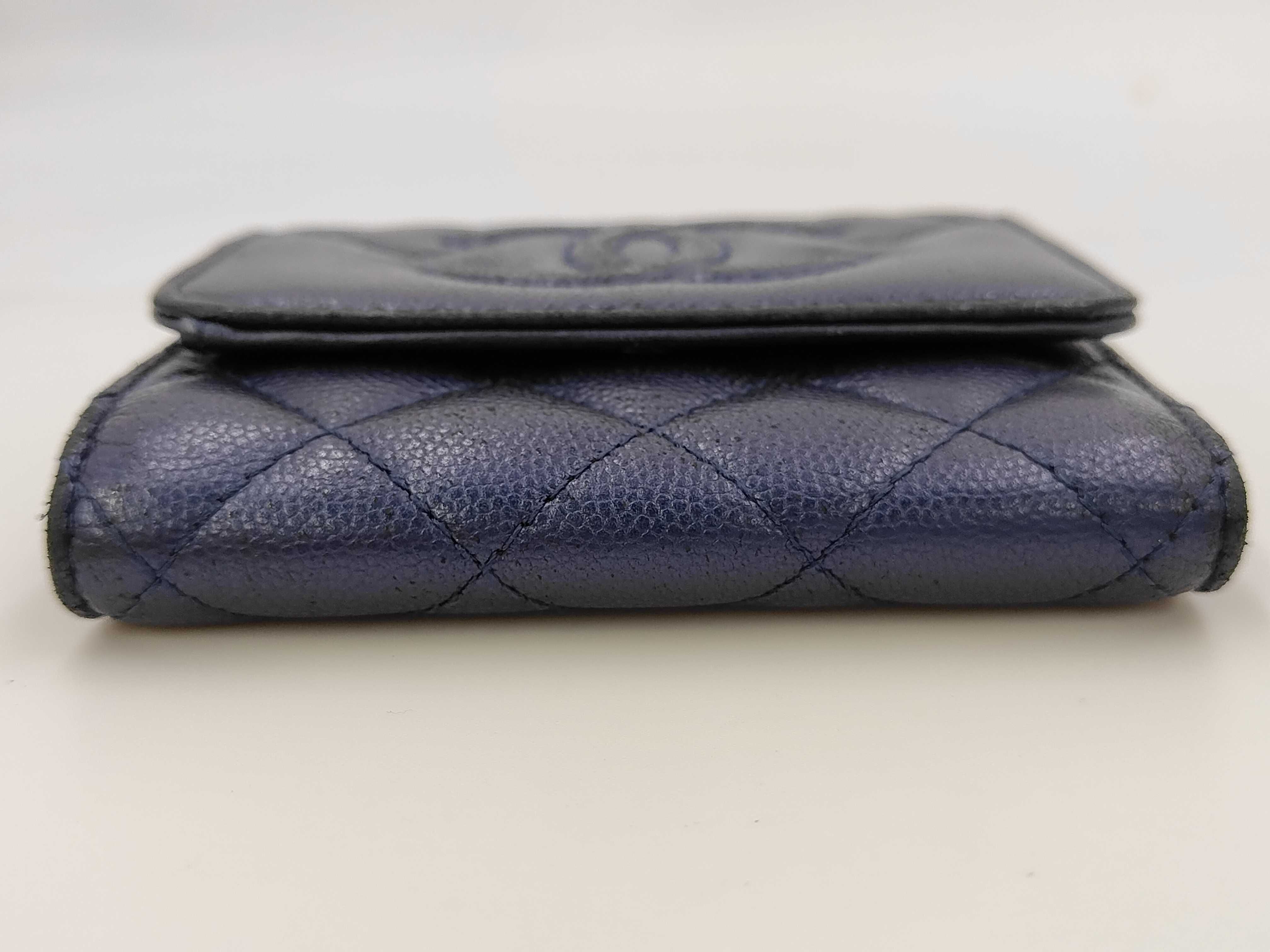 bi-fold wallet, serial number 24, with seal guarantee. — view 6