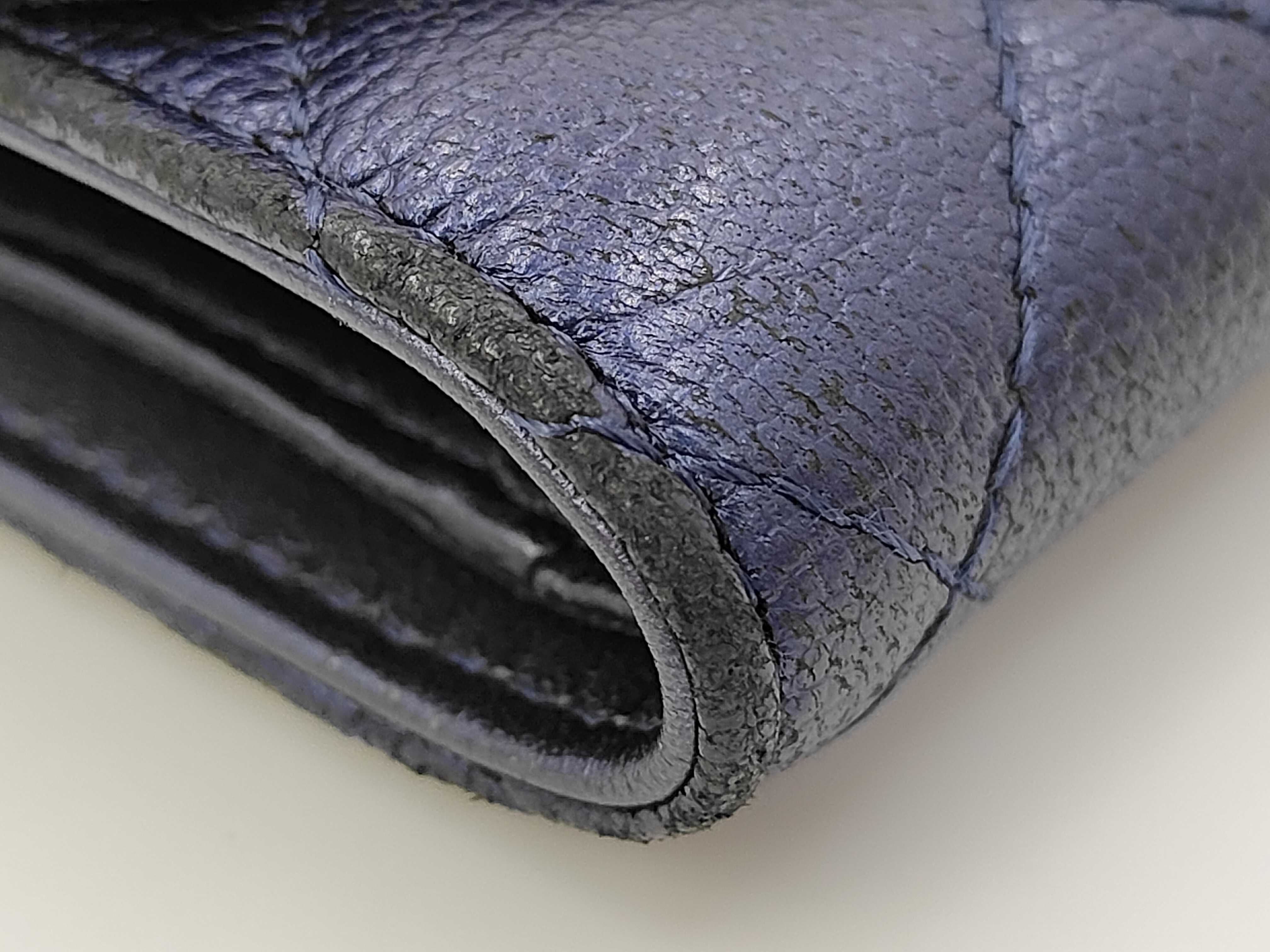 bi-fold wallet, serial number 24, with seal guarantee. — view 7