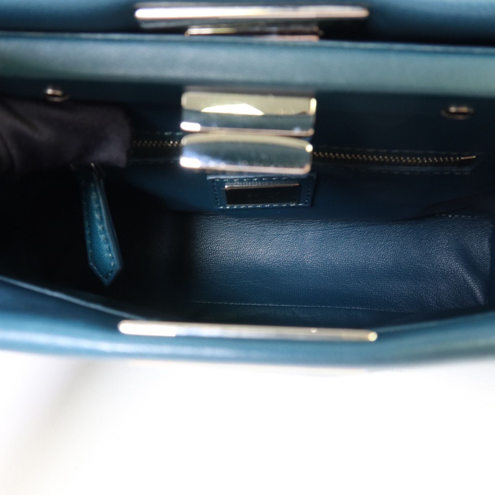Peekaboo Wave Silver Hand-handed Bag For Shoulders And Backs 2way Should, Green — view 5