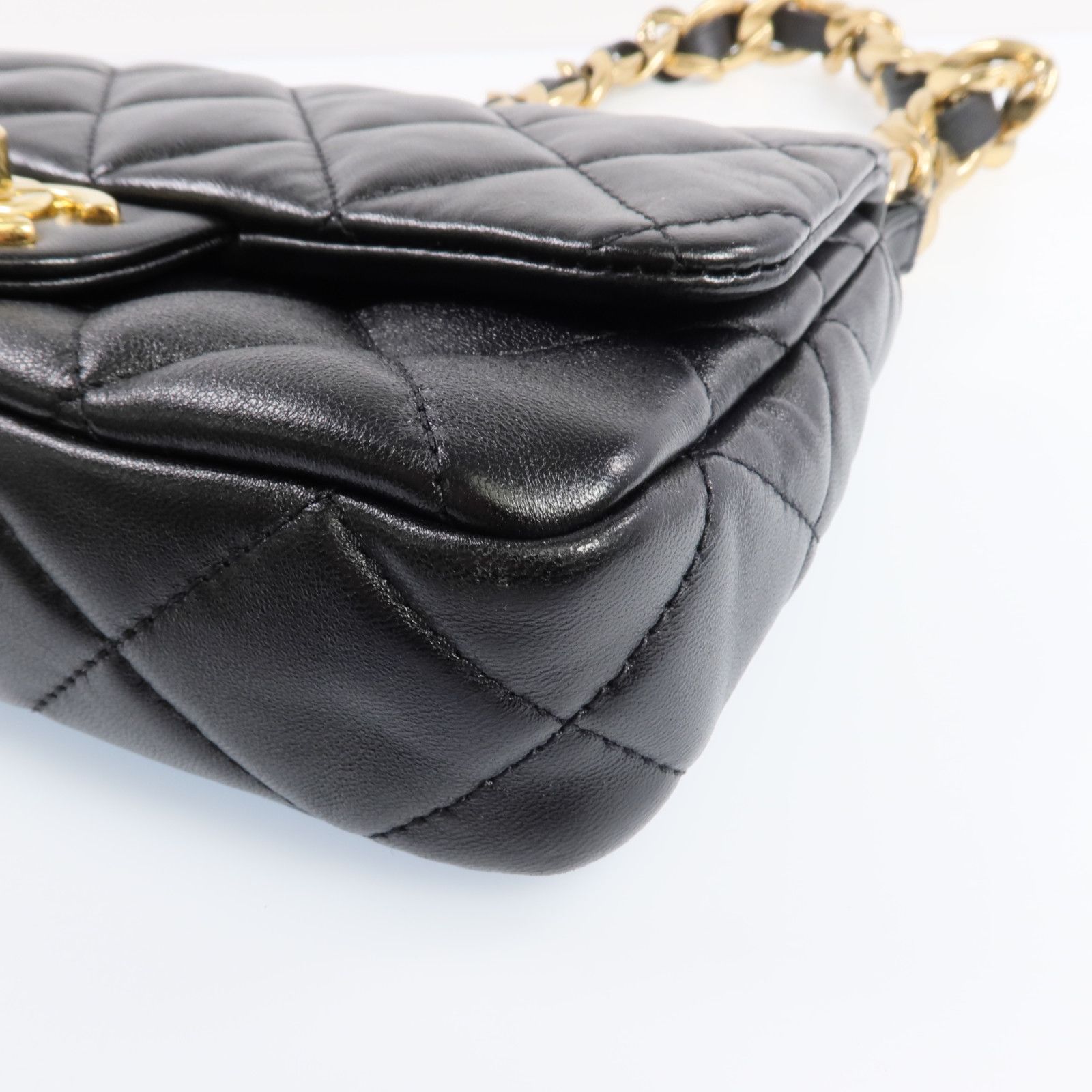 Black Cowhide Leather Chain Shoulder Bag Calfskin (cowhide) — view 6