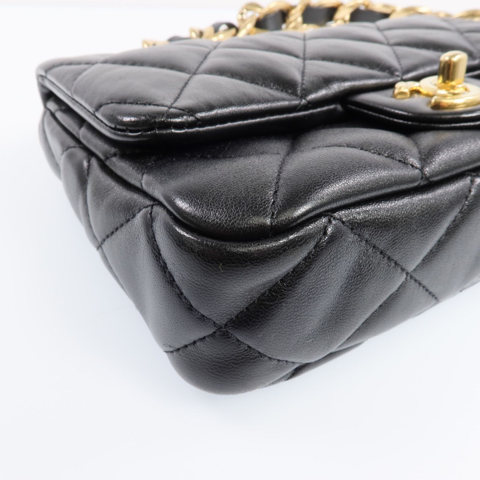 Black Cowhide Leather Chain Shoulder Bag Calfskin (cowhide) — view 7