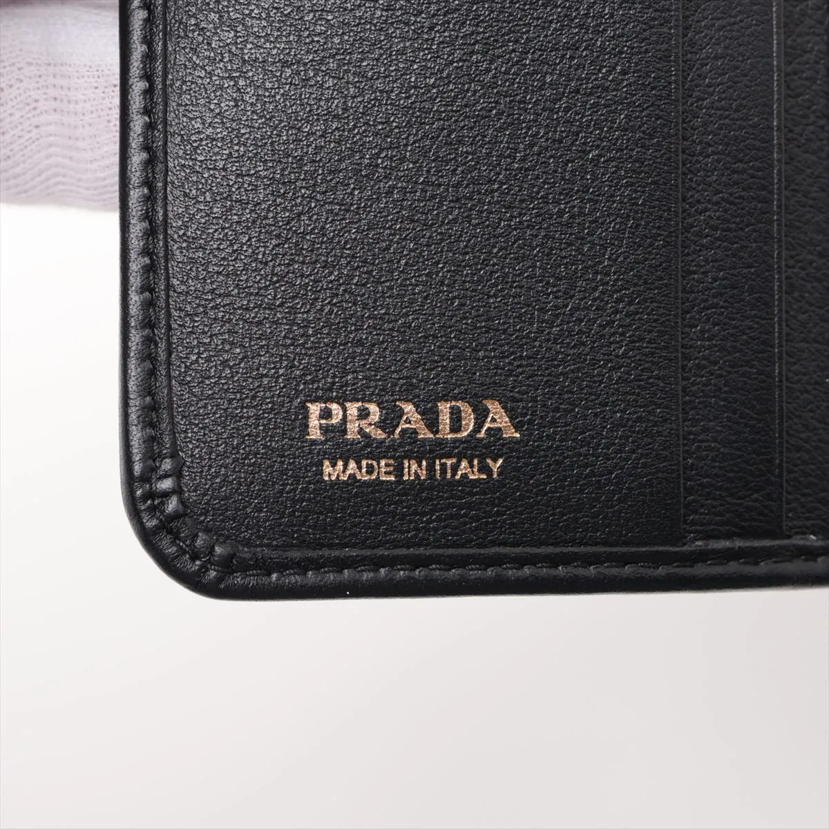 1ML018 Soft Grain Leather Compact Wallet, Black — view 7