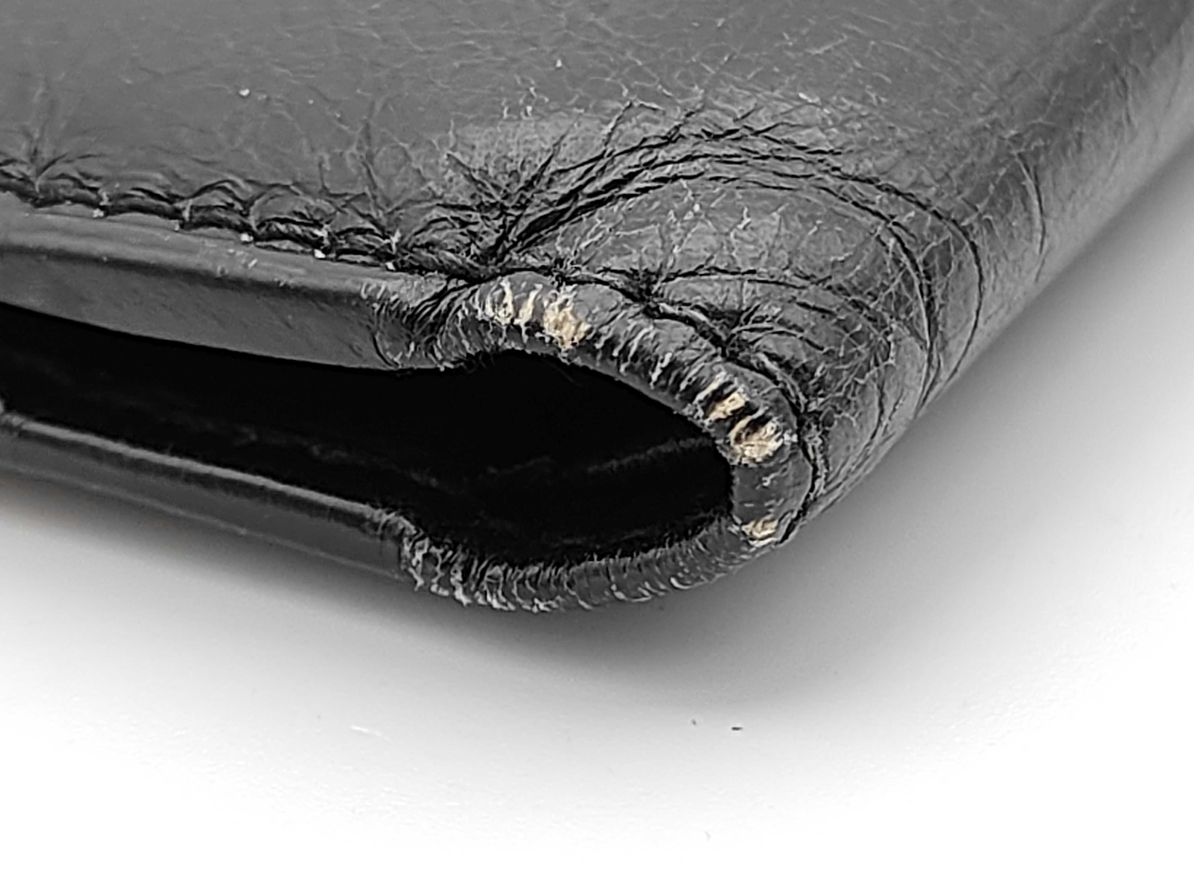 wallet — view 3
