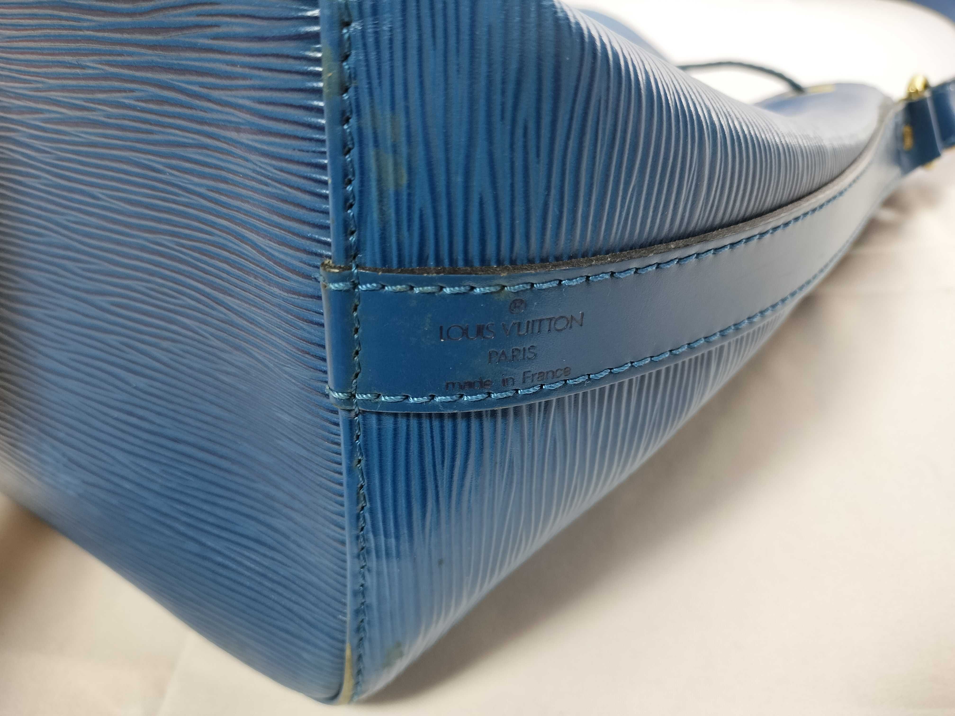 Epi Noé Shoulder Bag — view 8