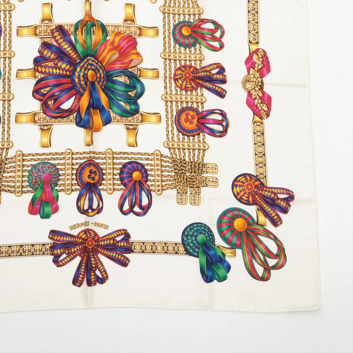 Carre 90 LES RUBANS DU CHEVAL (Horse Ribbon Trim) Scarf, Silk, Ivory, with some wear, — view 4