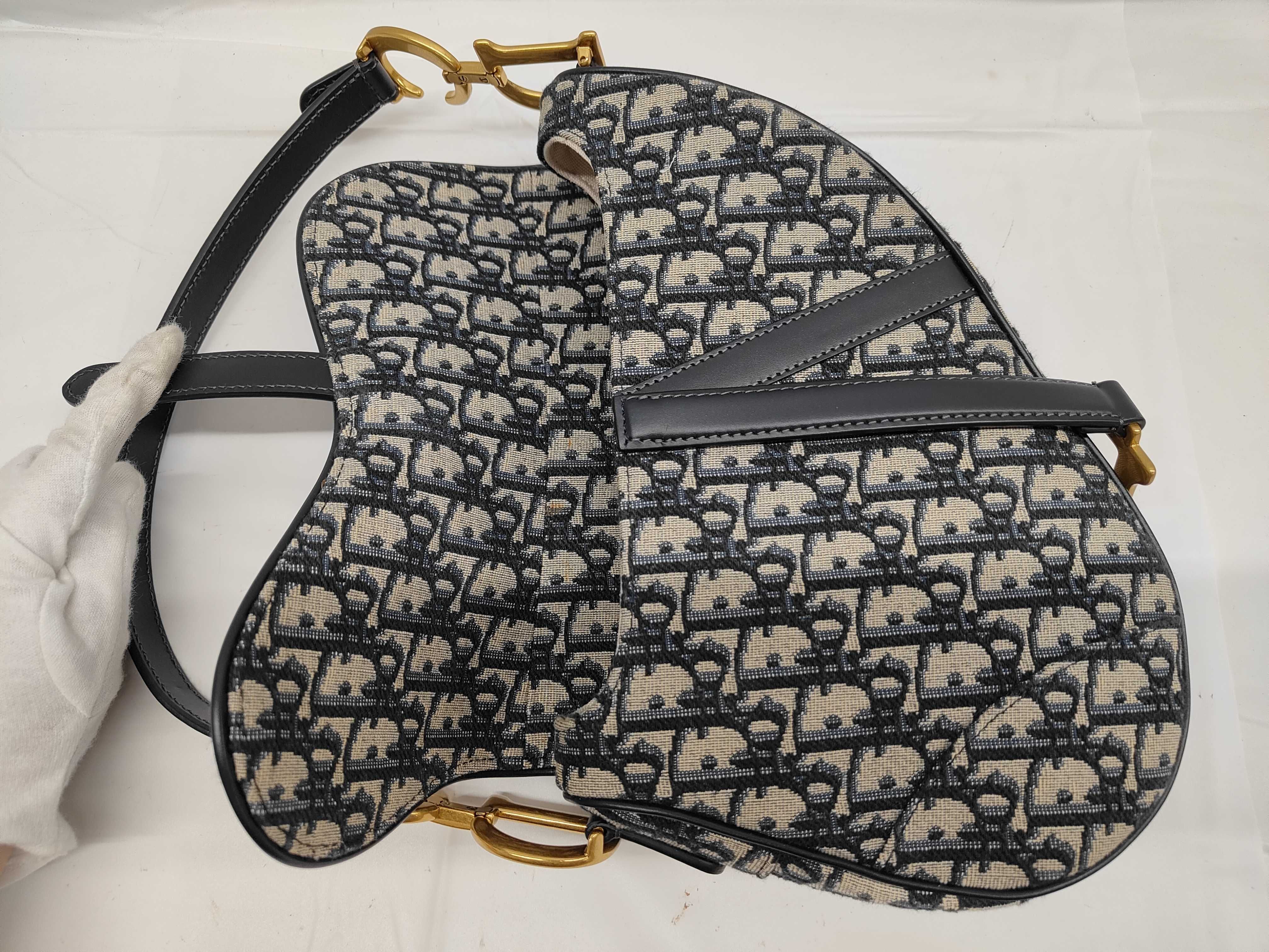 Oblique Saddle Bag Shoulder Bag — view 8