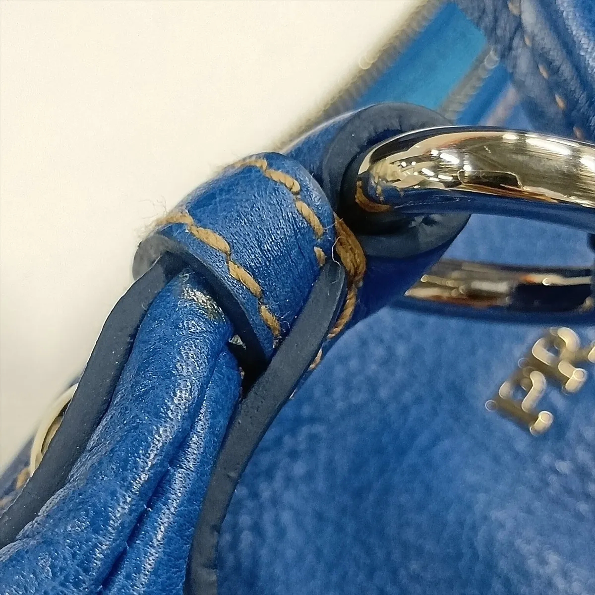 Vitello Daino Leather Shoulder Bag, Blue BR4311 — view 12