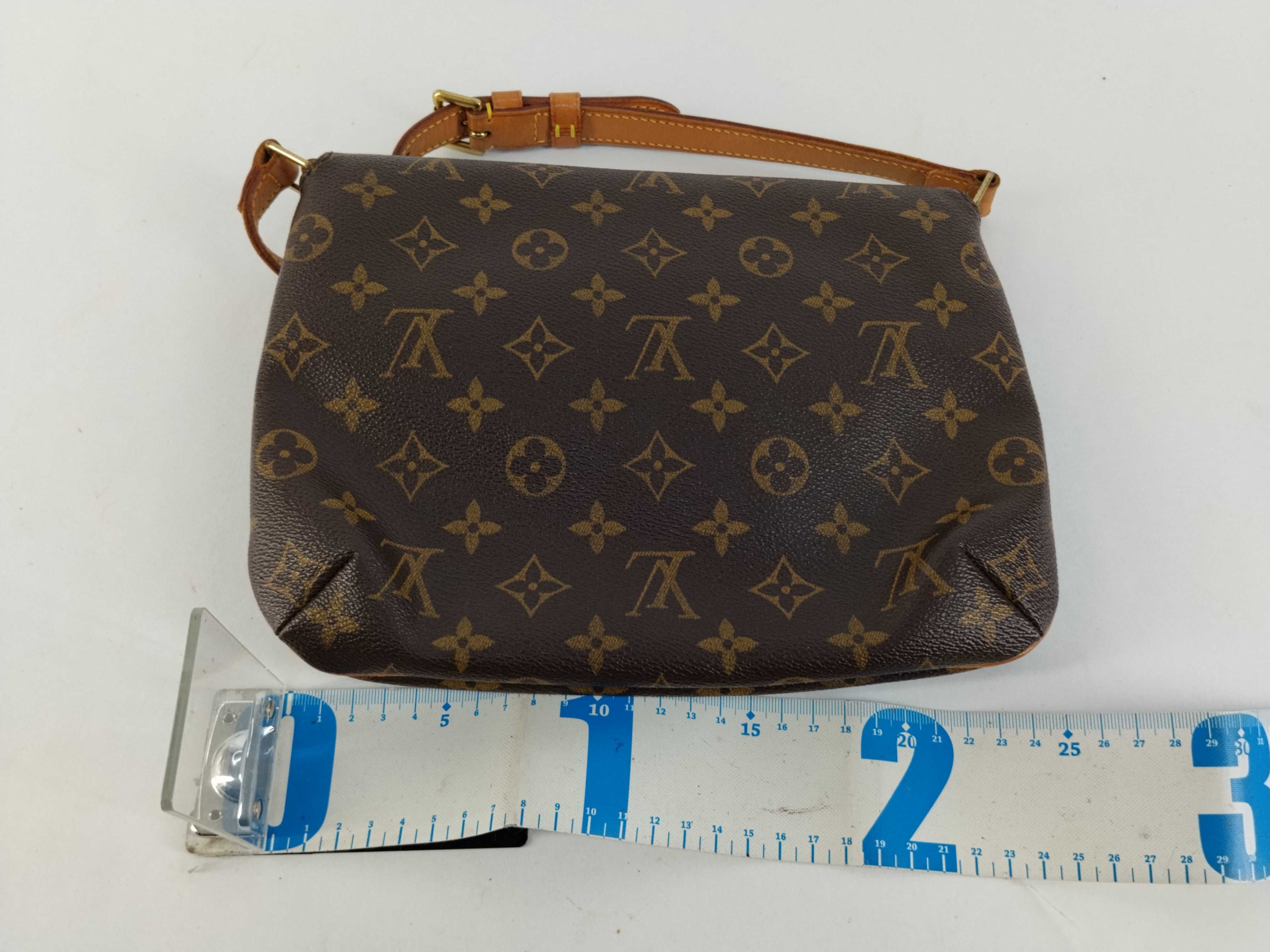Monogram Musette Tango Short Shoulder Bag M51257 Shoulder Bag — view 2