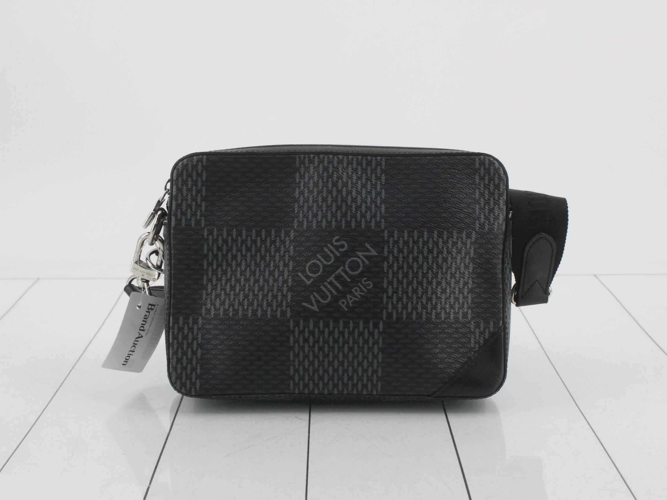 Trio Messenger — view 2