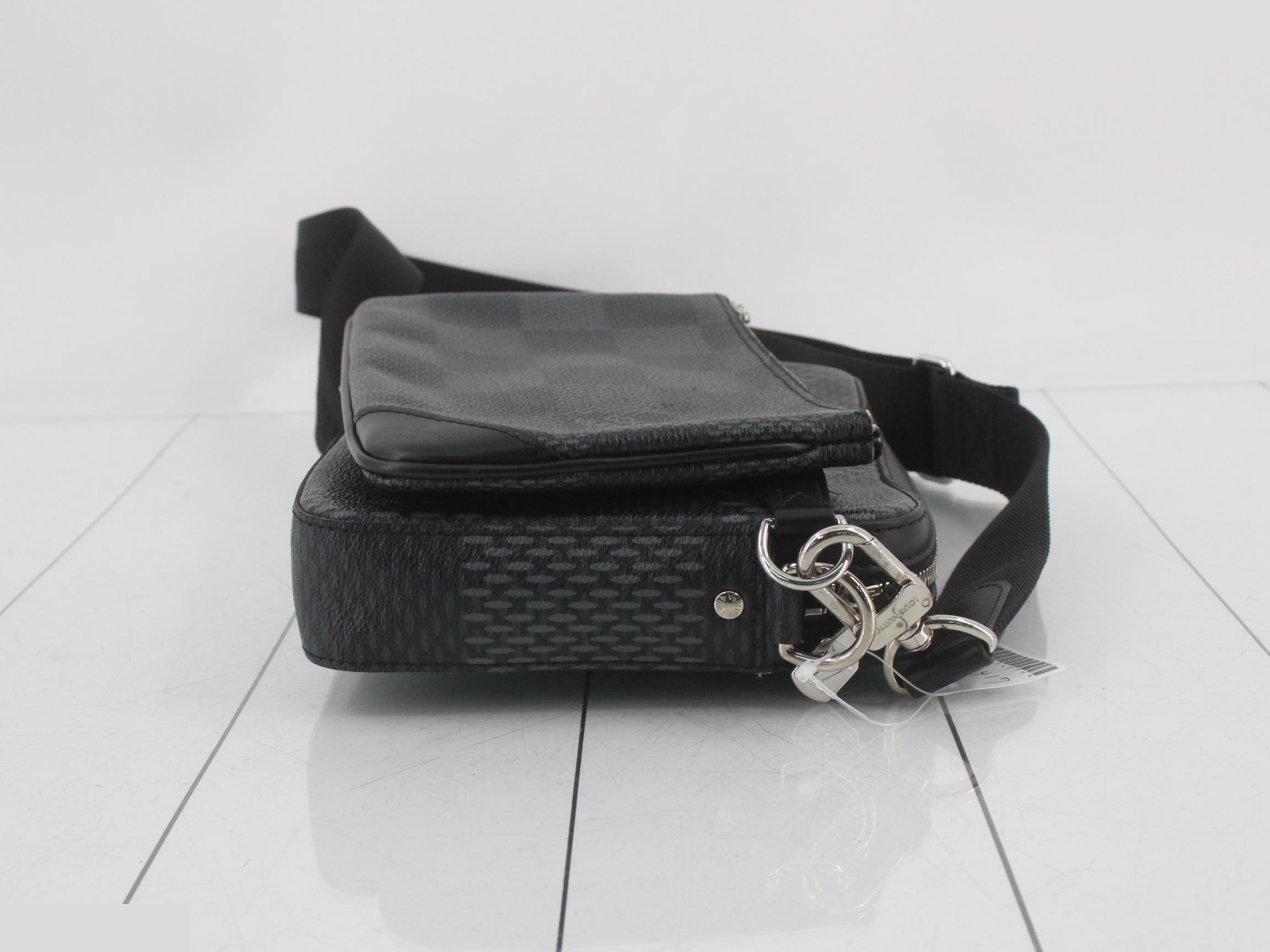 Trio Messenger — view 3
