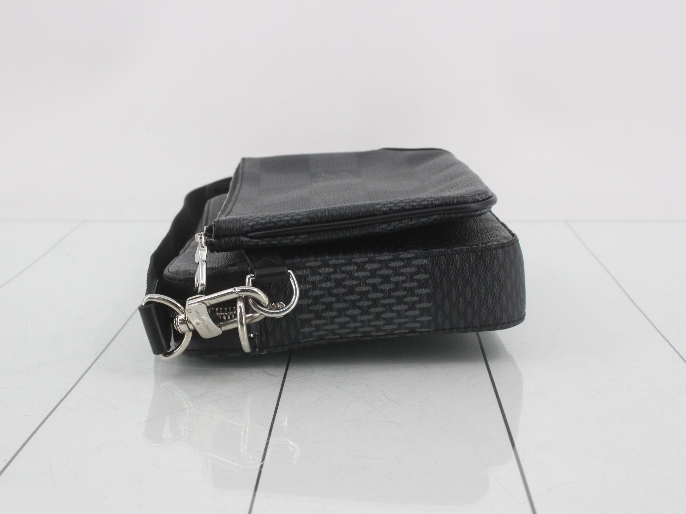 Trio Messenger — view 4