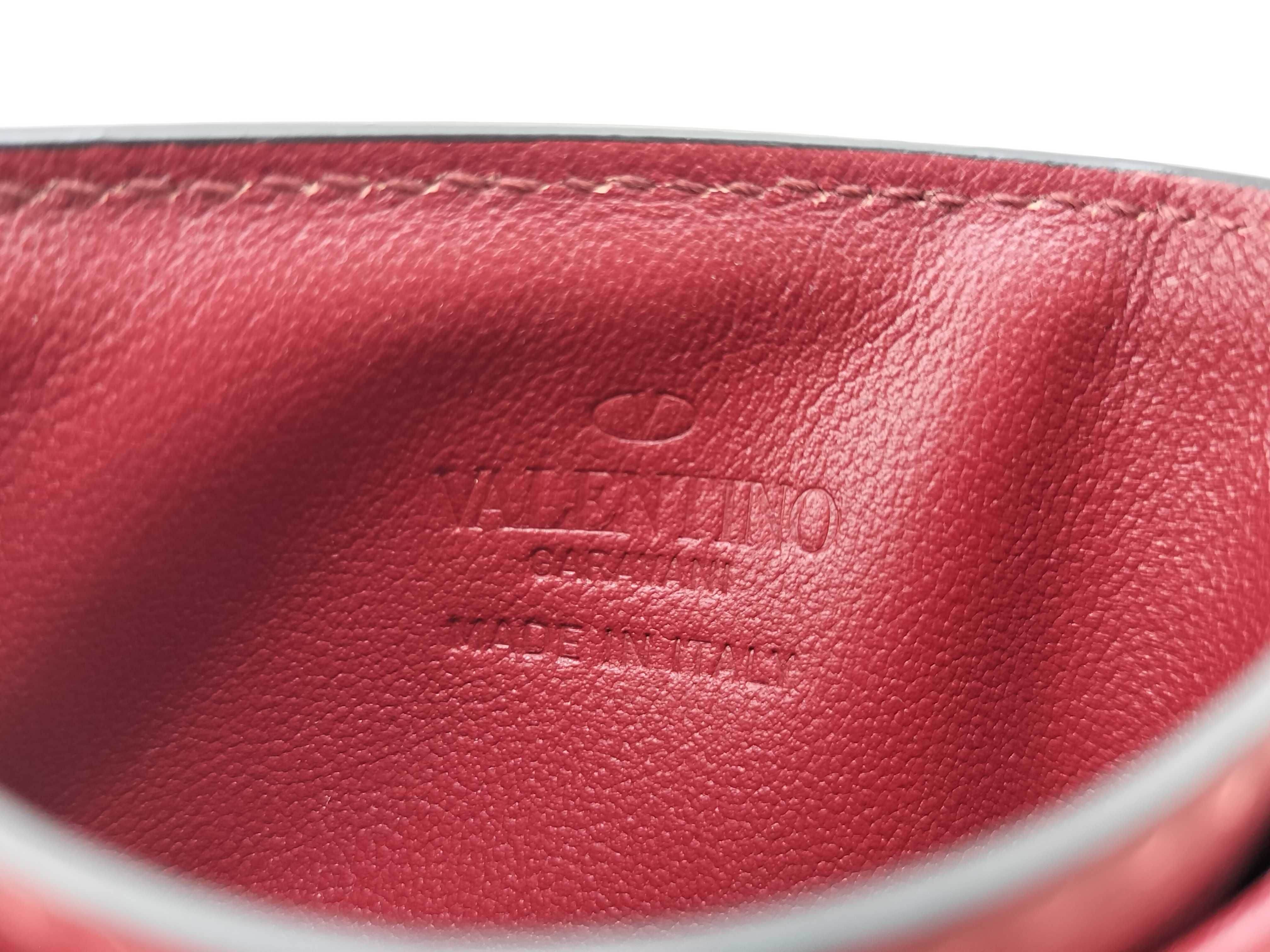 card case. Accessories: Box, dust bag. Card case/pass case/business card holder. — view 10