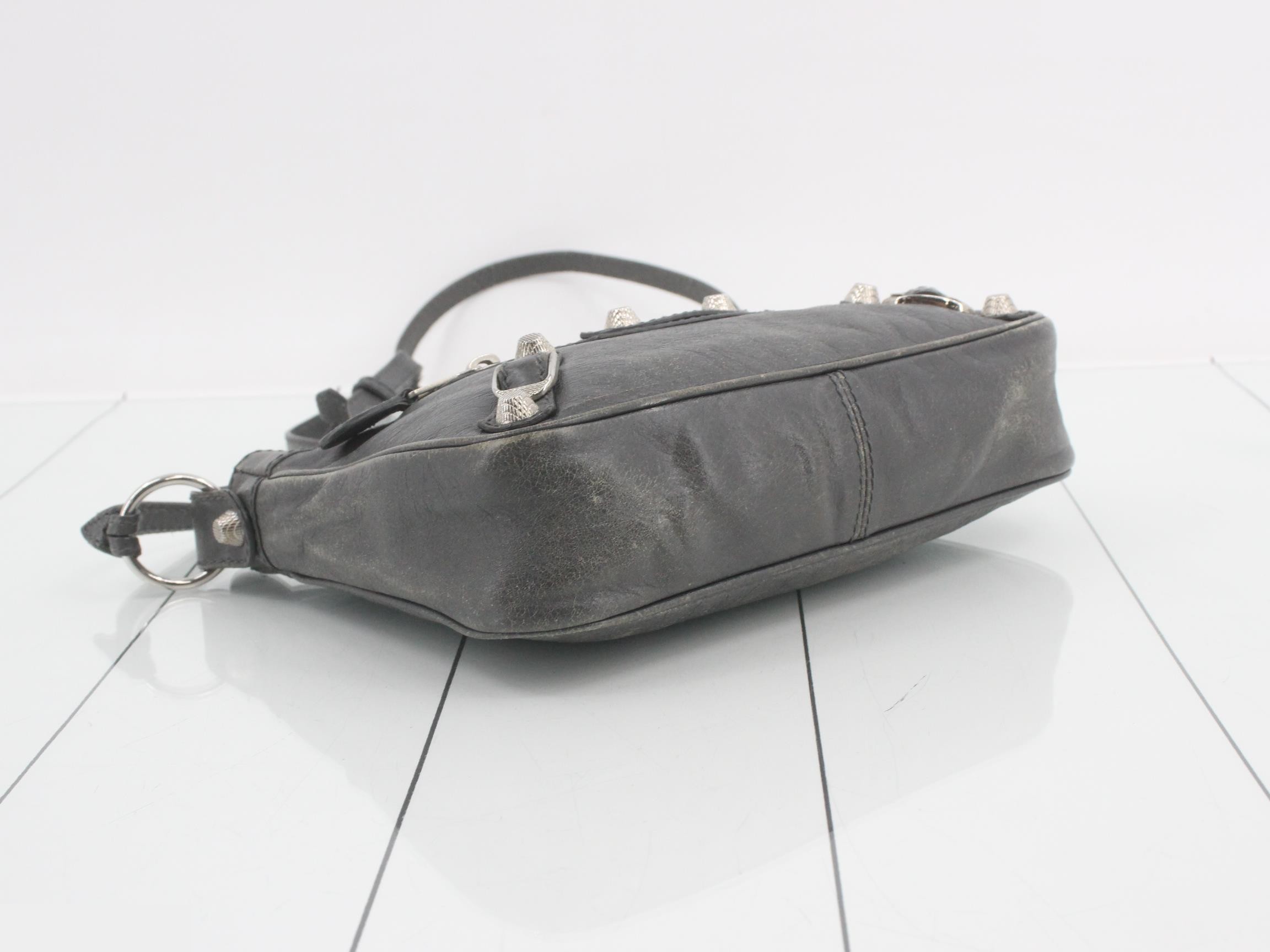 Giant Hip Shoulder Bag, Gray — view 5