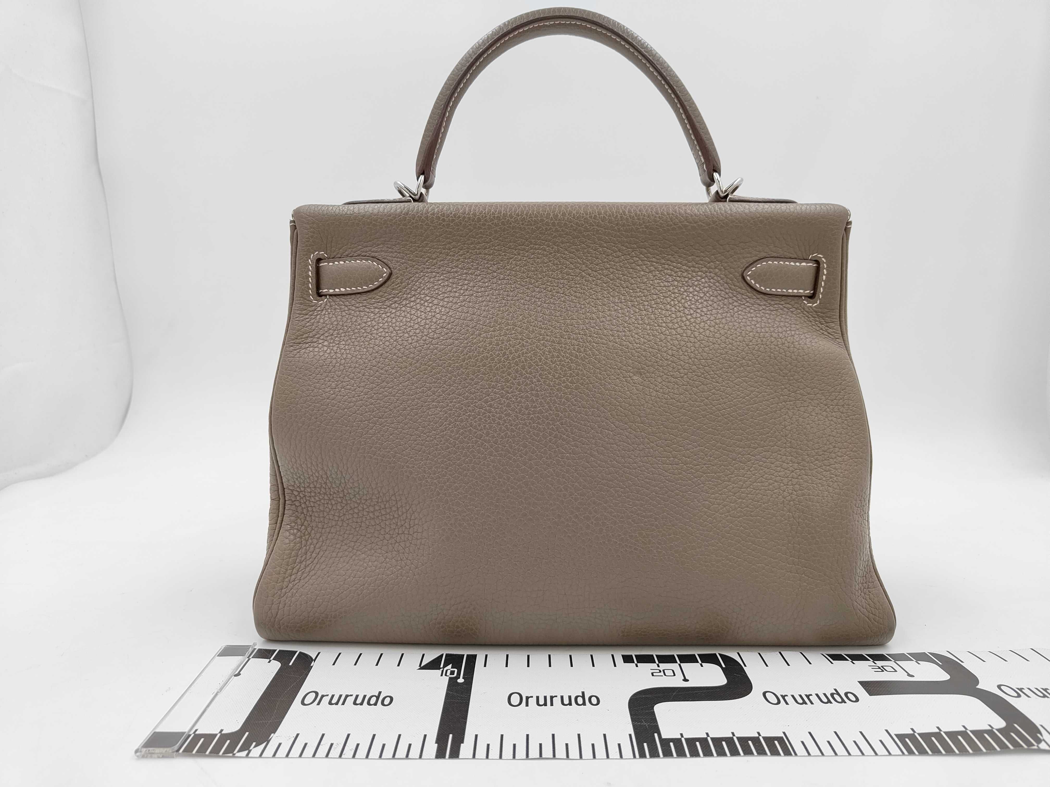 Kelly 32 Taurillon Leather Handbag — view 2