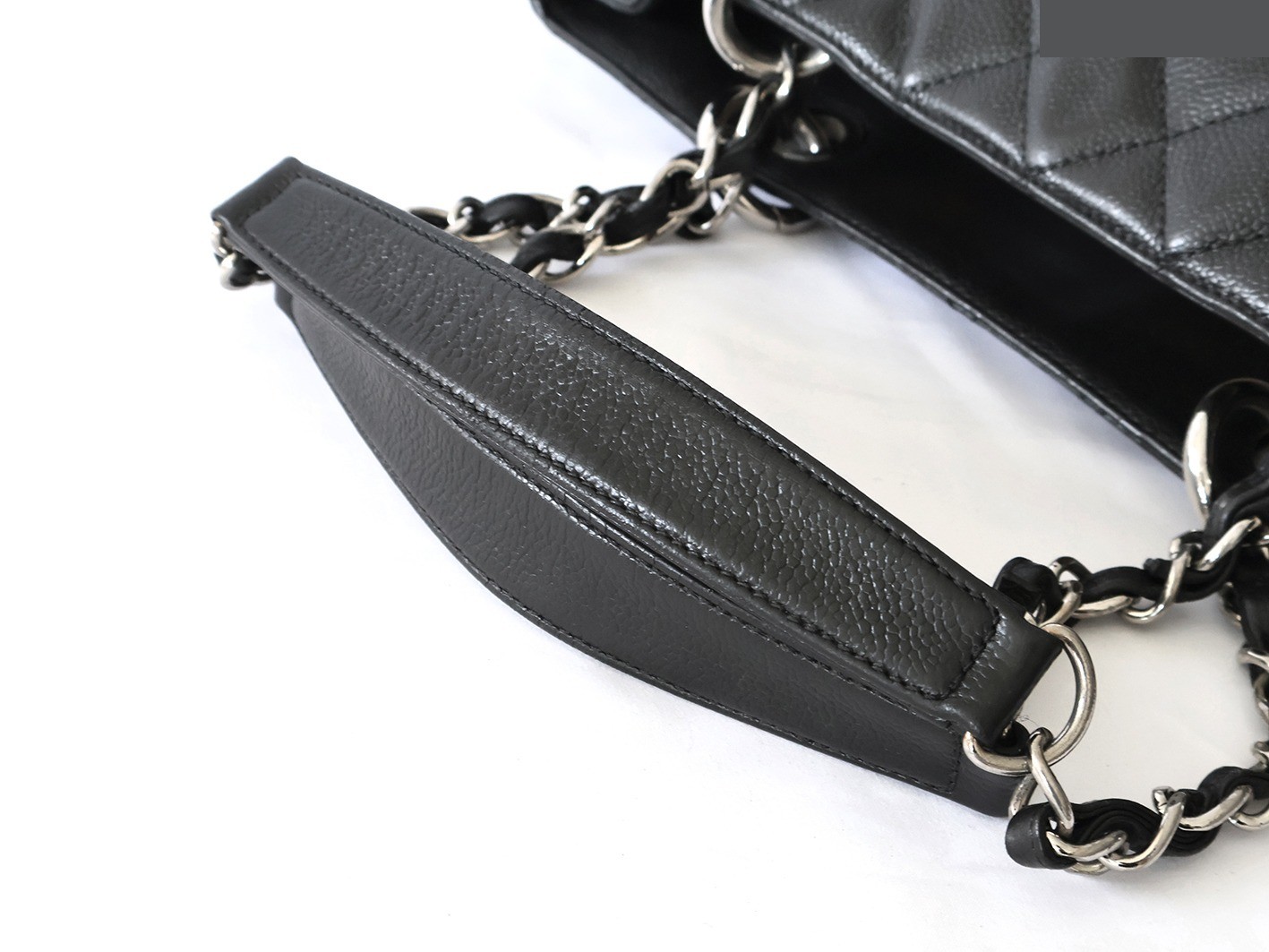 Caviar Skin GST Chain Tote Bag, Black — view 8
