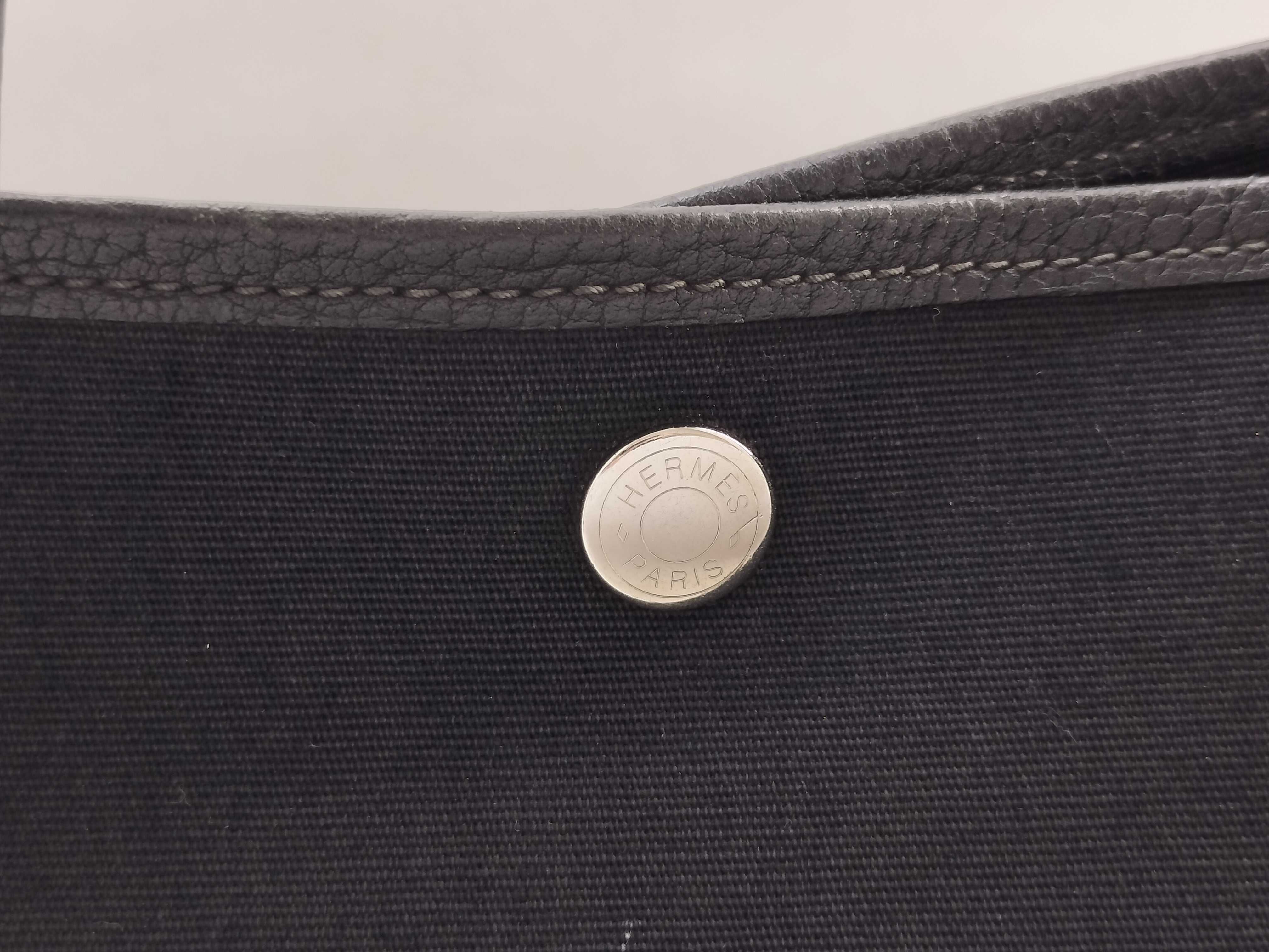 Garden Party PM Handbag I Stamp Handbag — view 9