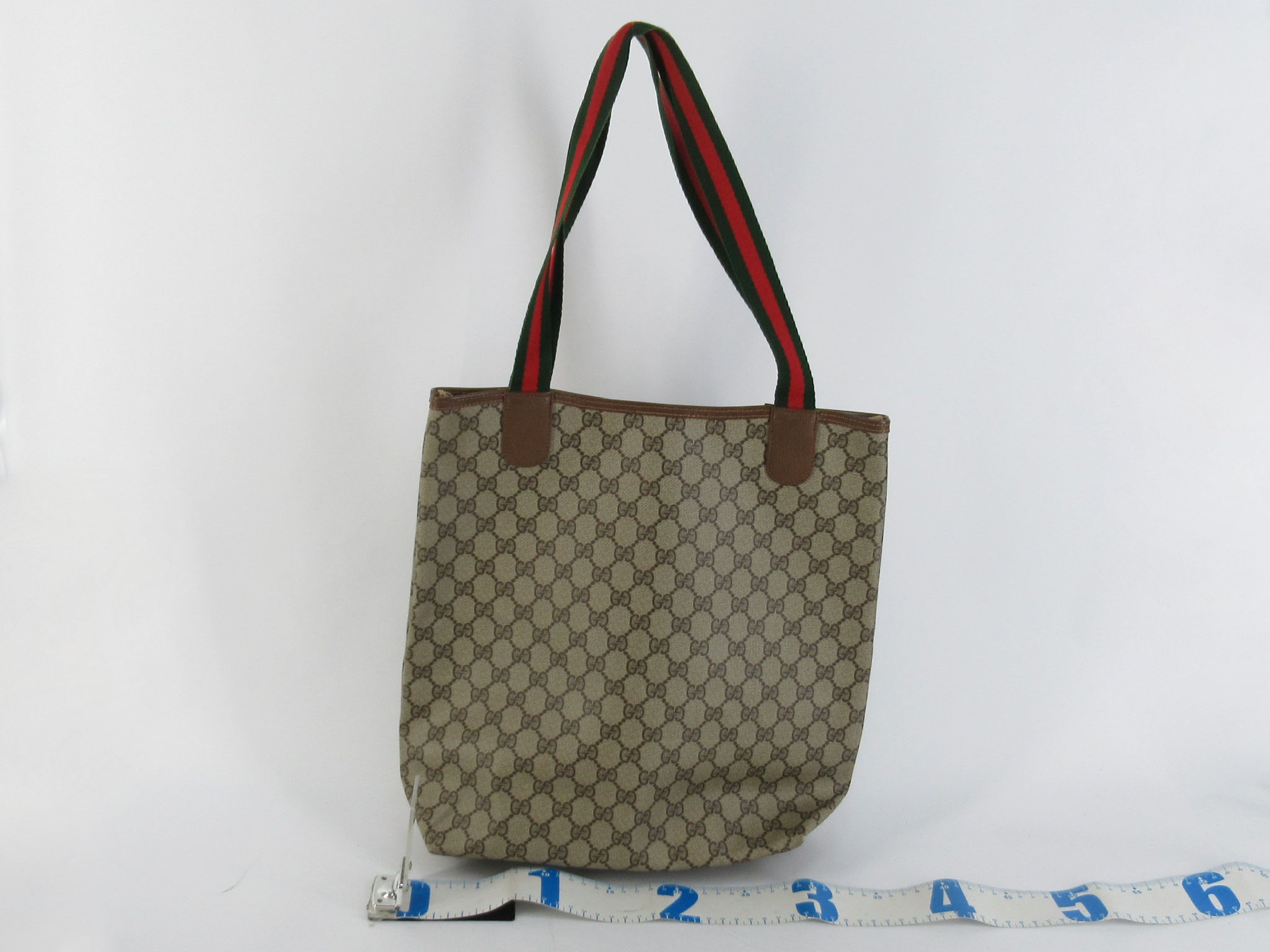 GG Canvas Shoulder Bag — view 2