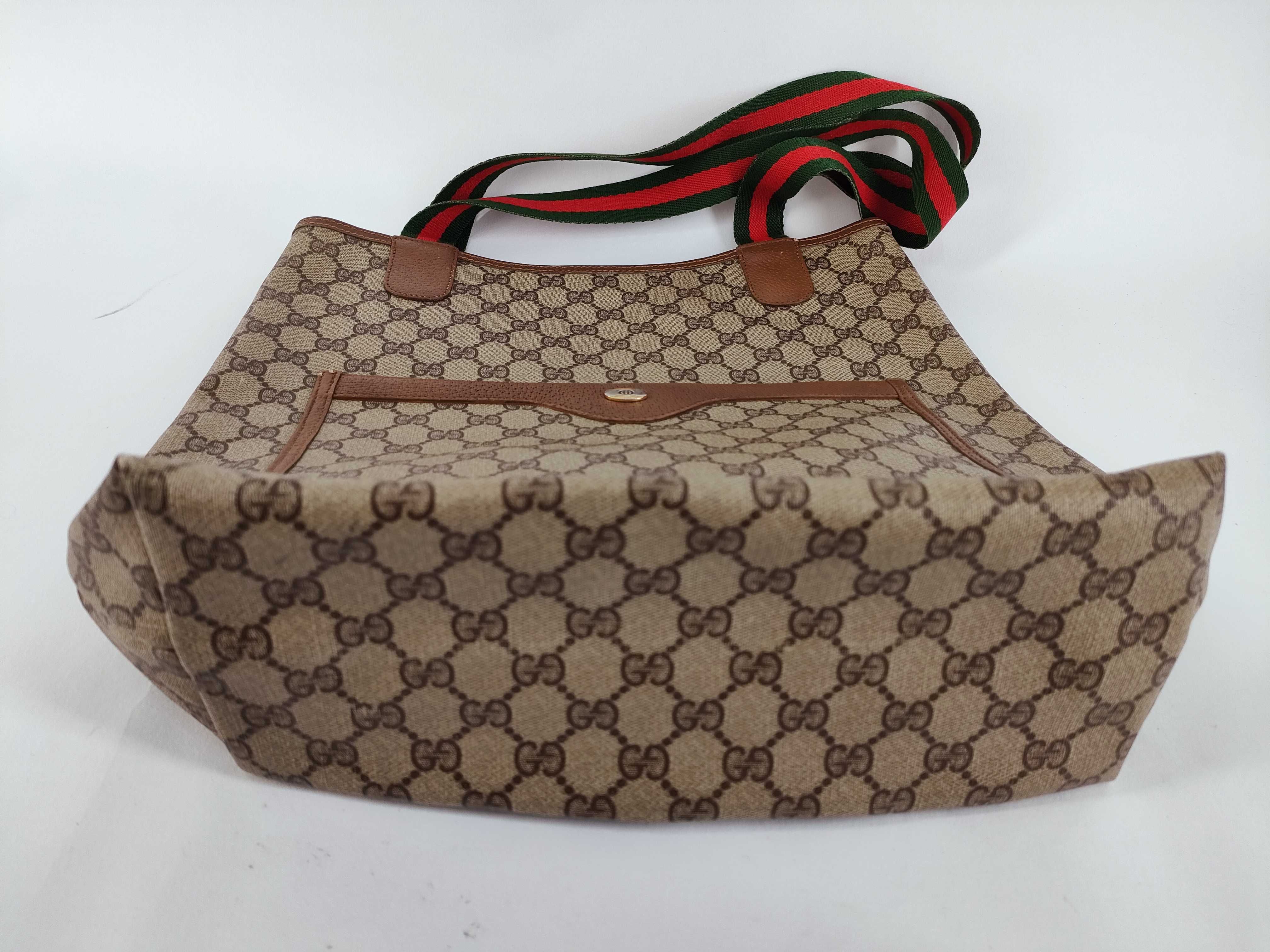GG Canvas Shoulder Bag — view 7