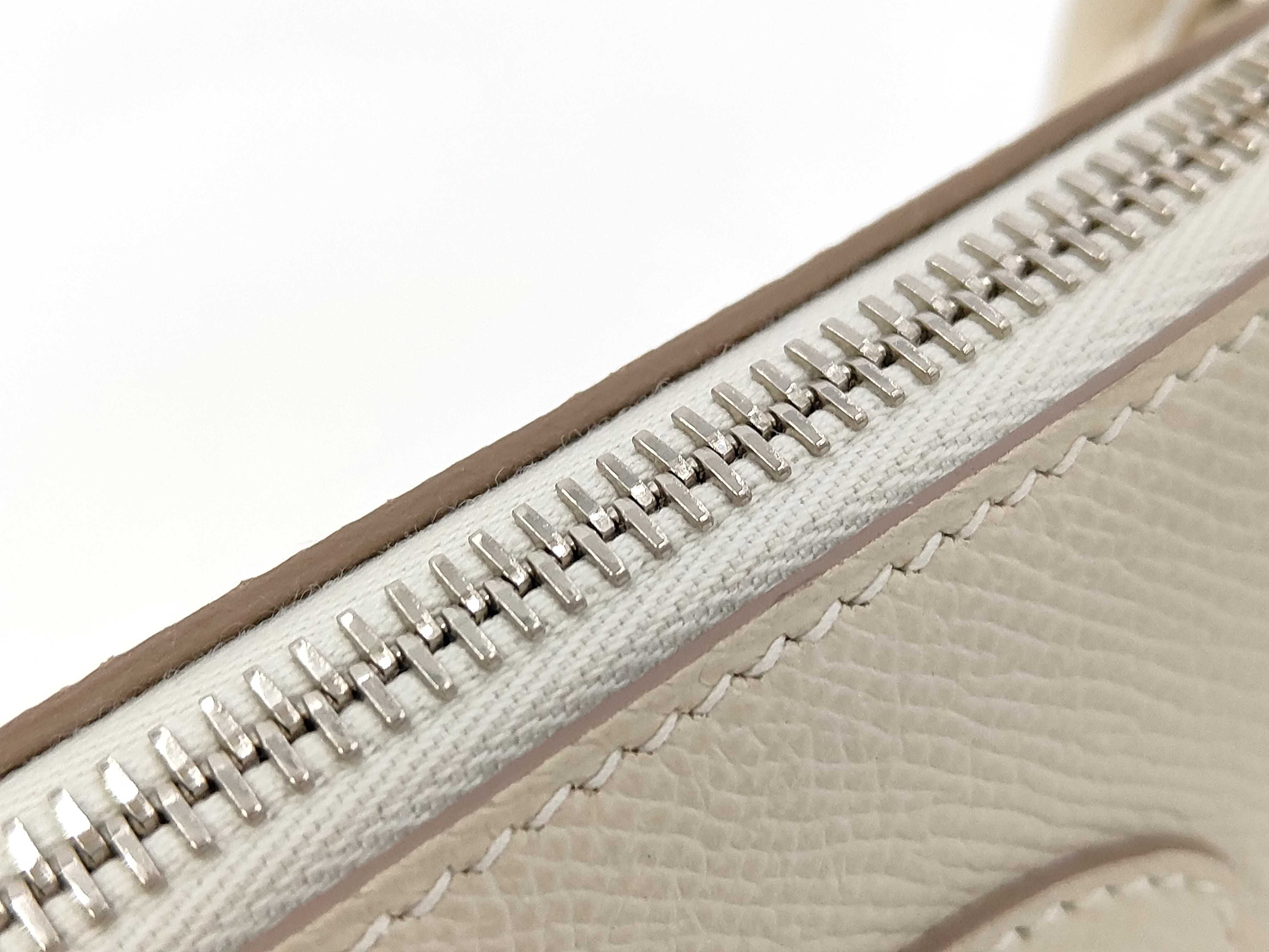 Bolide 27 Epsom Leather Craie Silver Hardware A Stamp Handbag — view 6