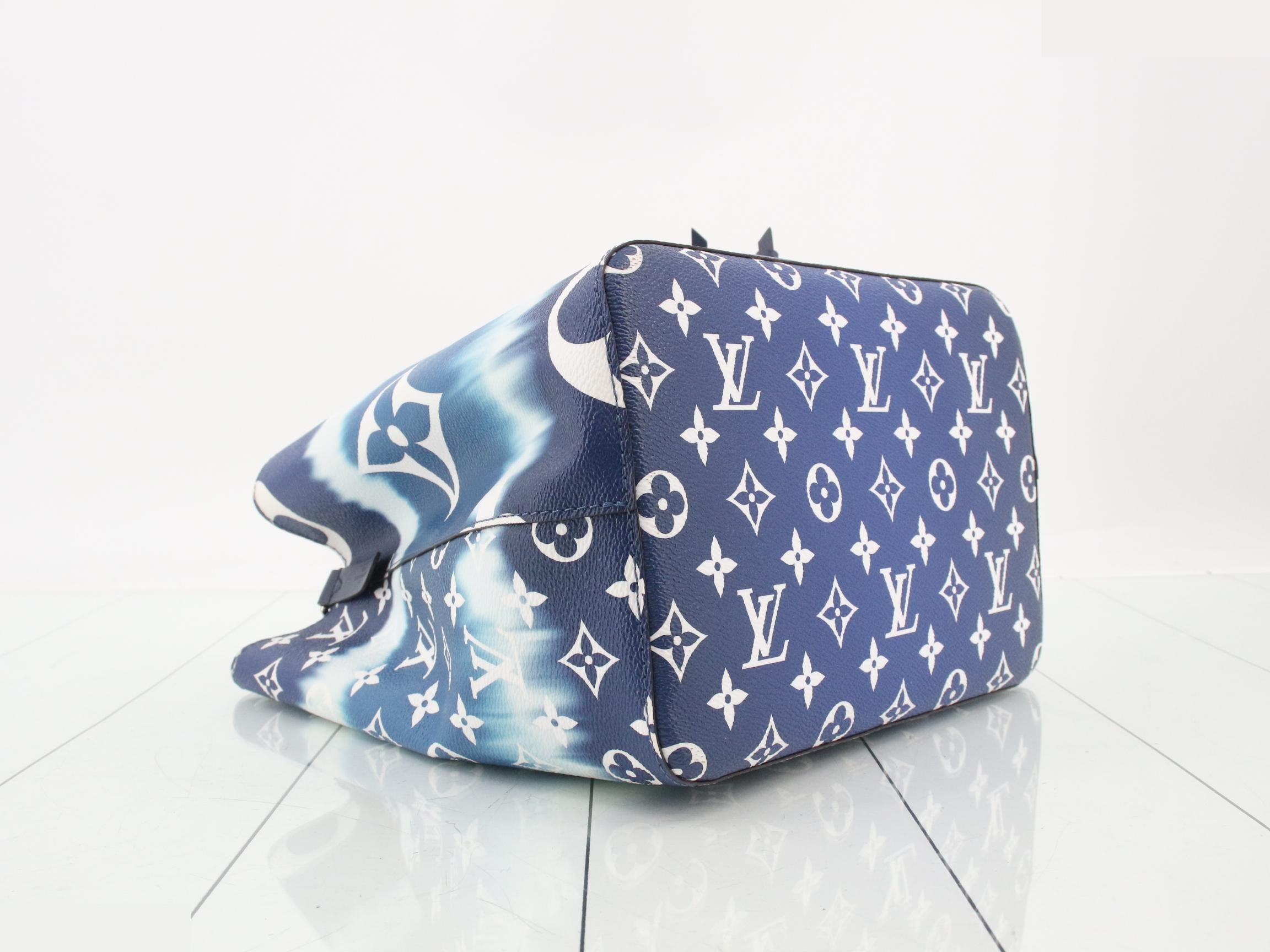 LV Escale NeoNoe Tie-Dye Shoulder Bag — view 5