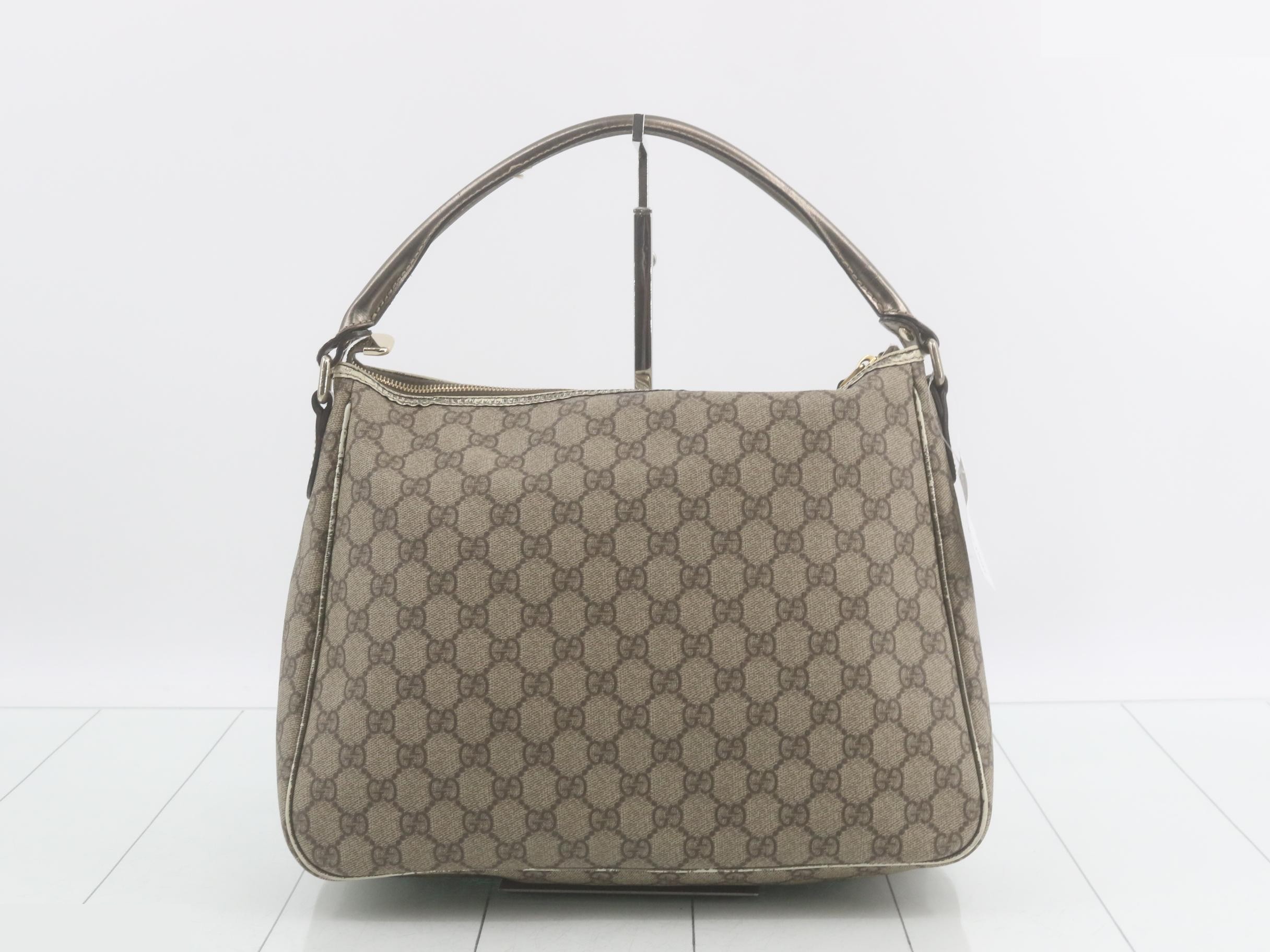 GG Supreme Shoulder Bag — view 2