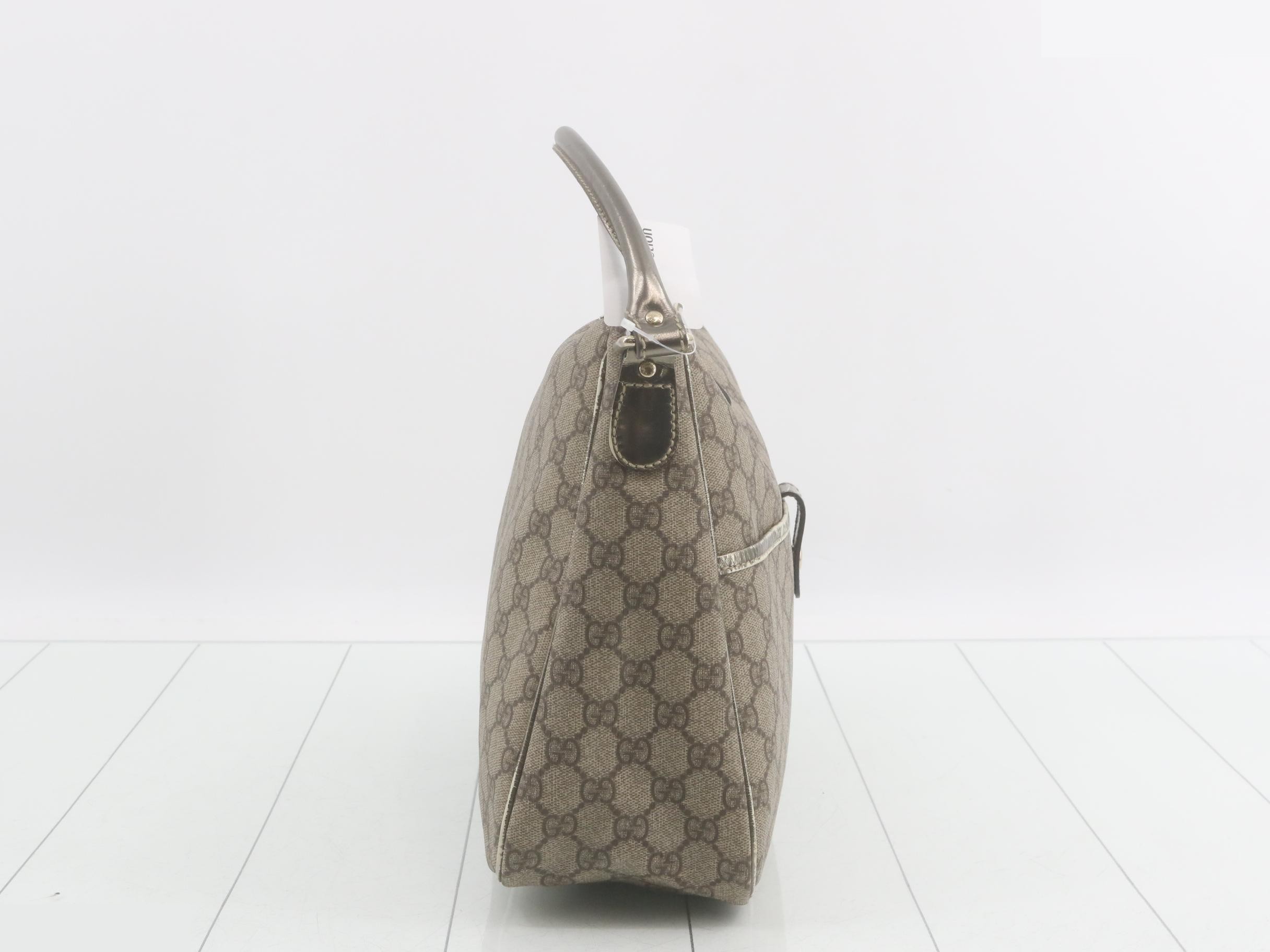 GG Supreme Shoulder Bag — view 4
