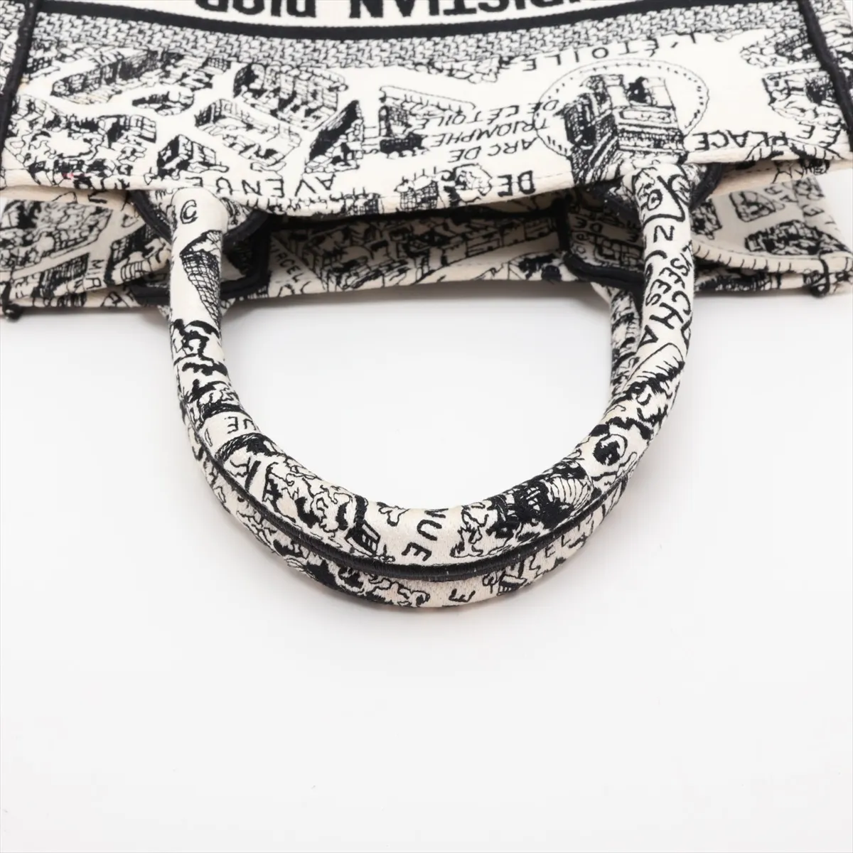 Plan de Paris Book Tote Small Canvas Tote Bag White x Black — view 5