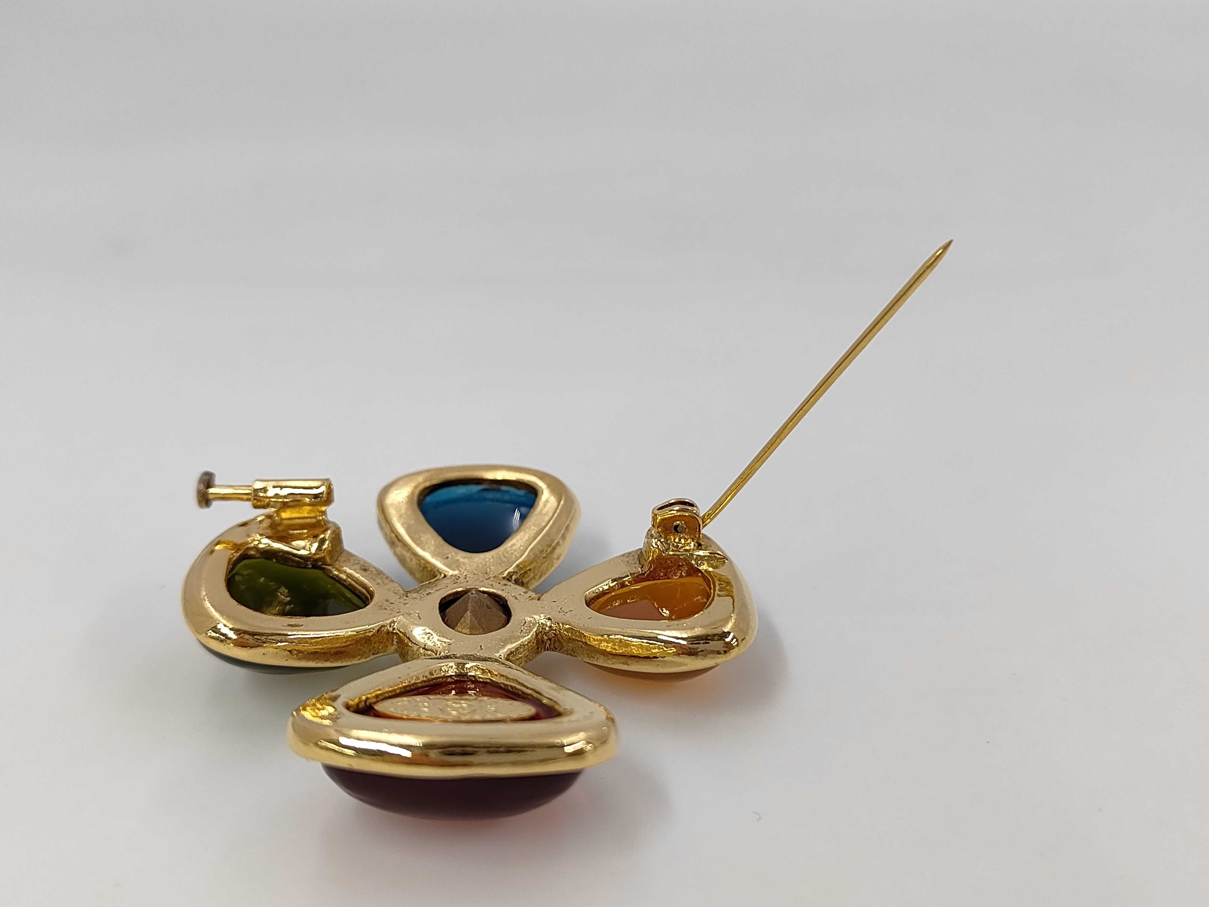 Brooch, Gripoix, Multicolored Stone, 2/6 Stamped Brooch — view 5