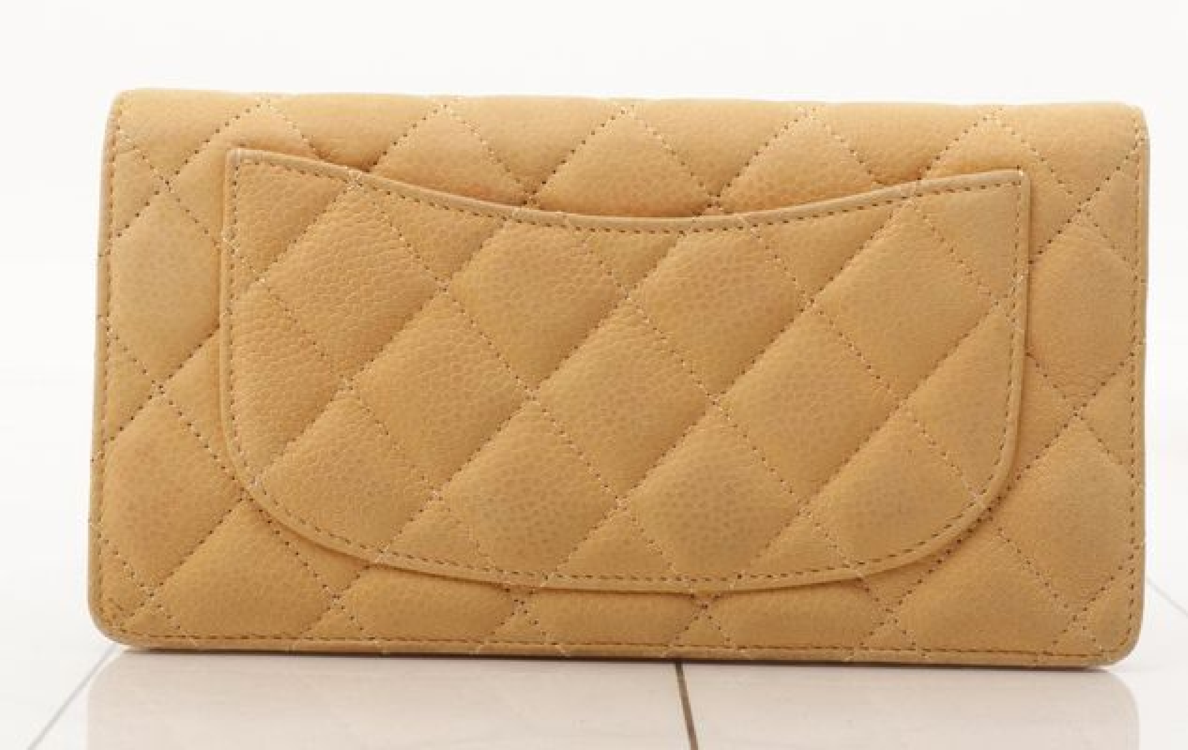 Matelassé (Bag) and Wallet — view 2