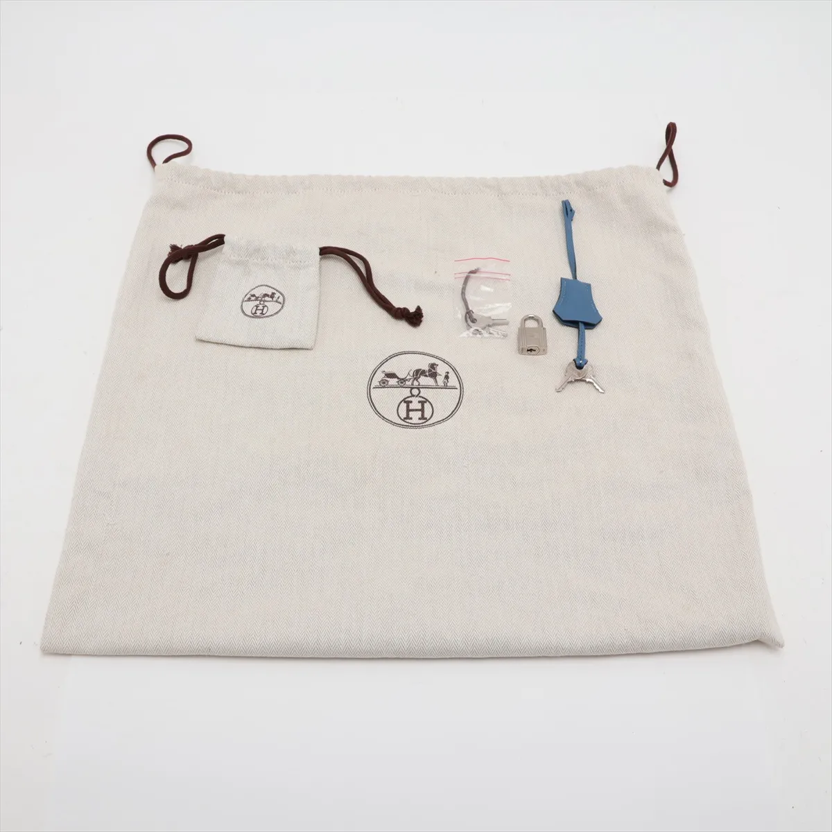 [Individually packaged] Hermes Kelly 28 Retourne Togo Azur Silver Hardware C: 2018 — view 11