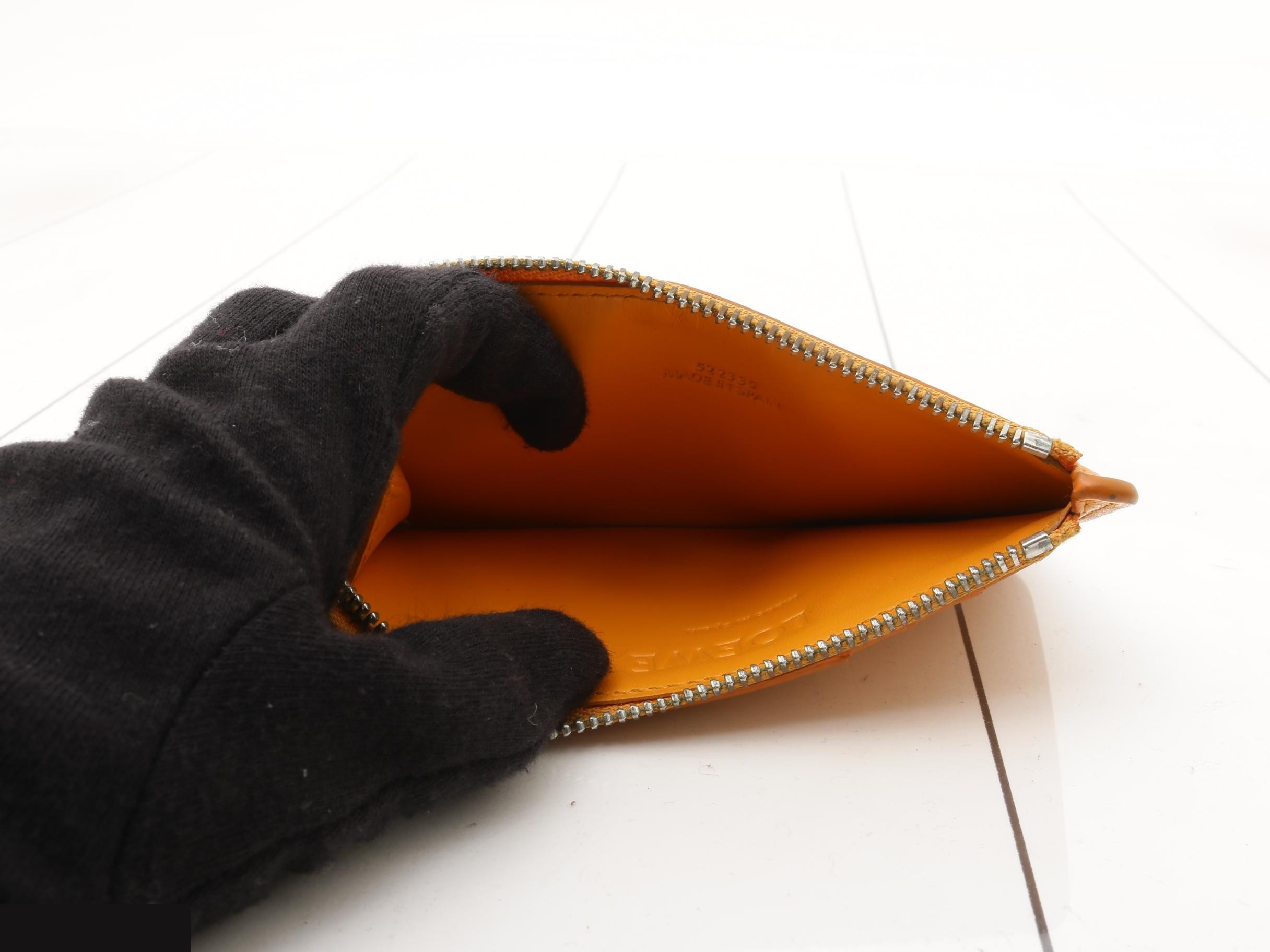 Coin case — view 4