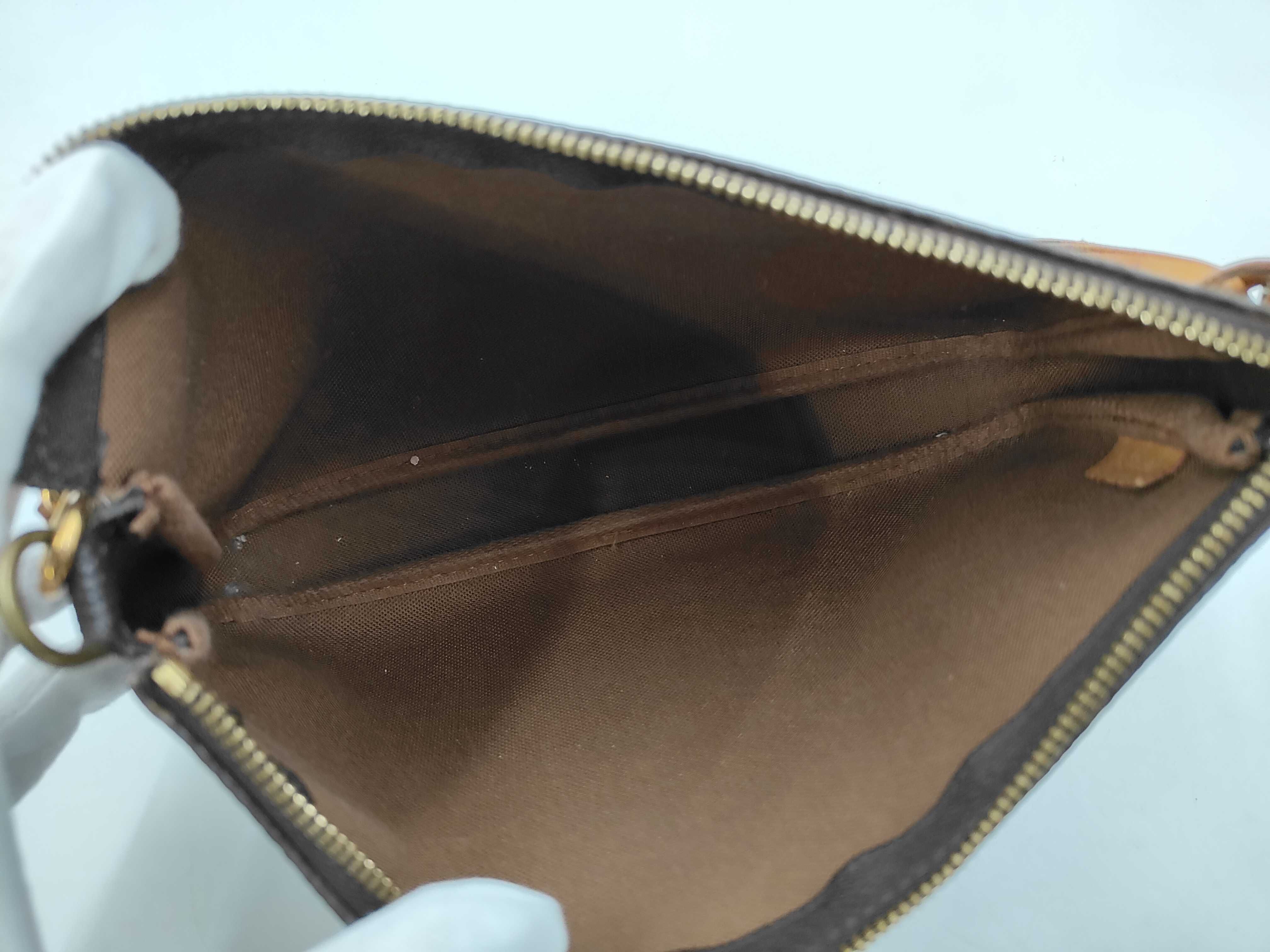 Monogram LV Accessoires Pouch — view 9