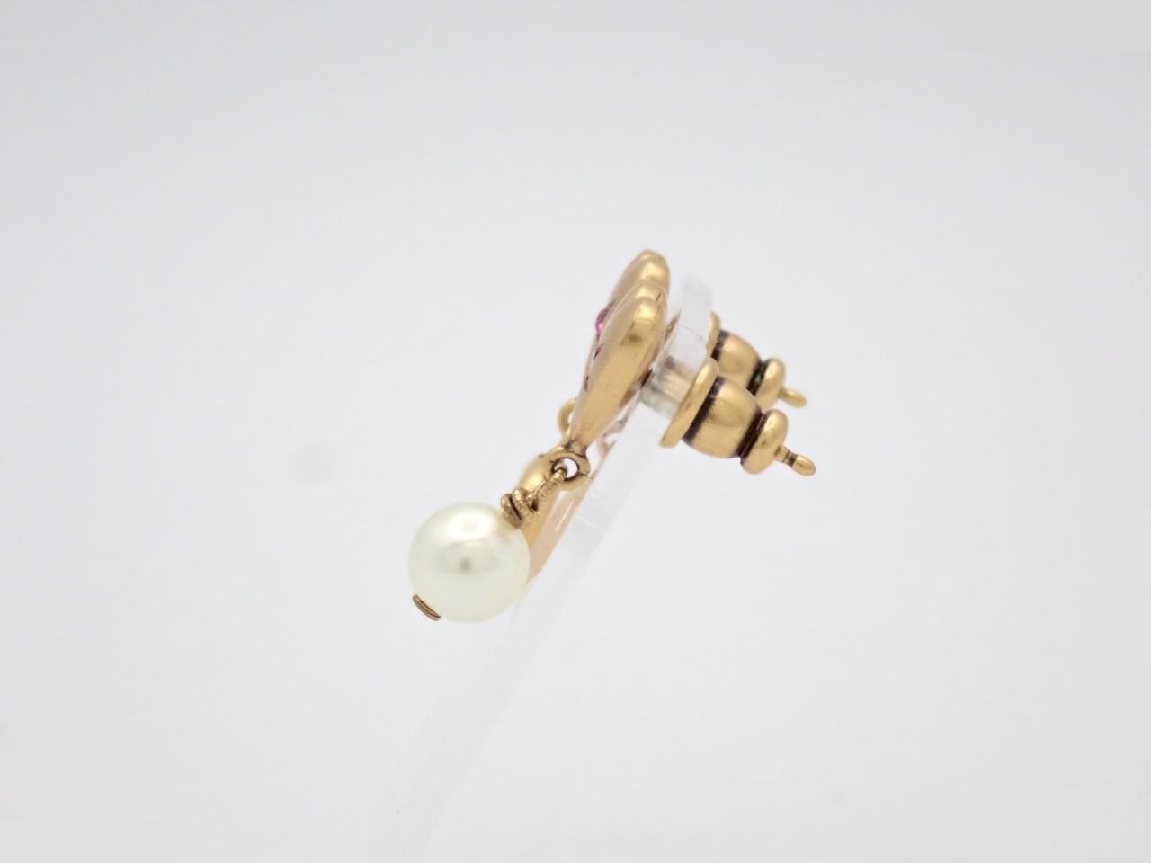 Gold earrings — view 3