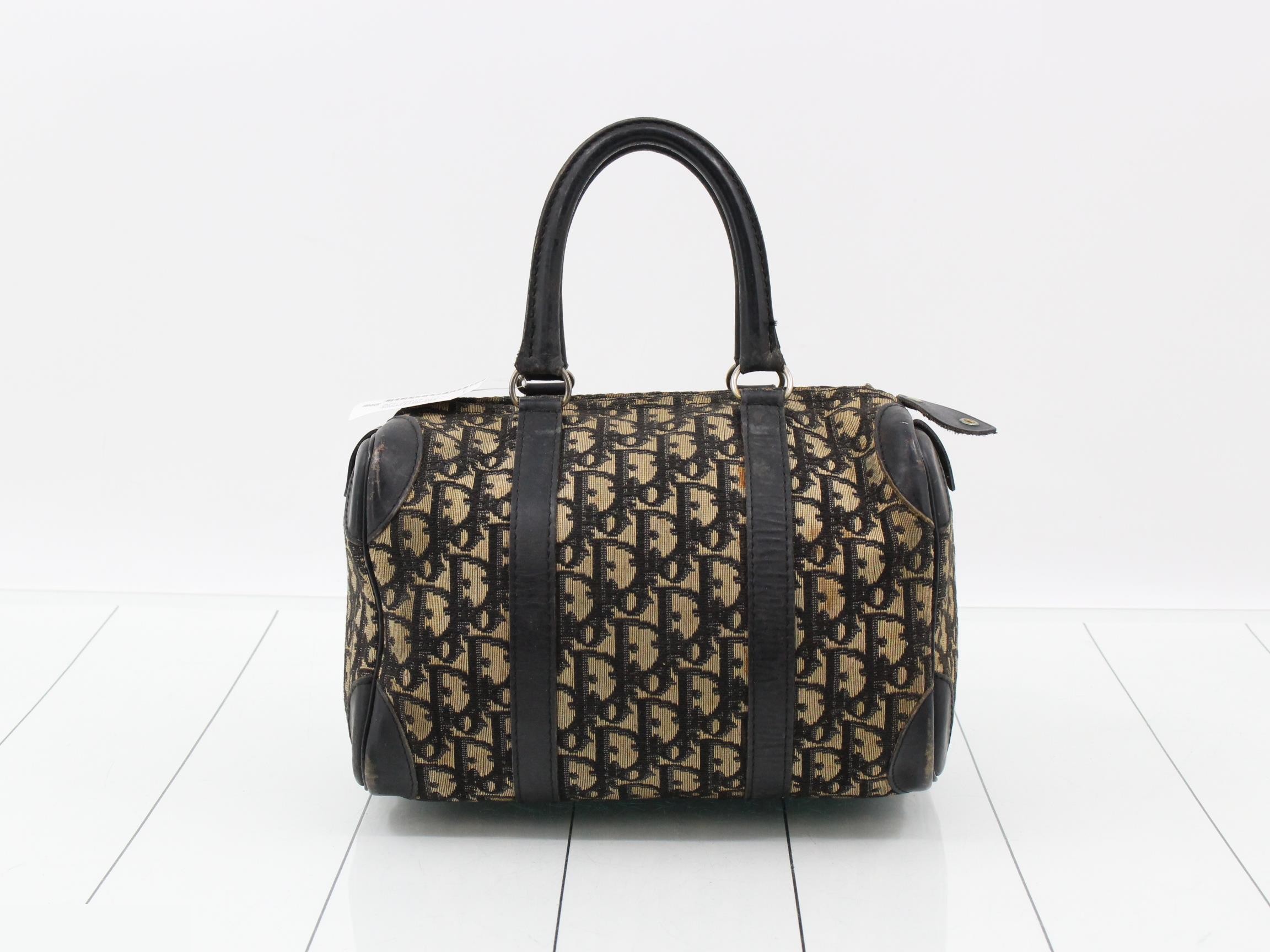handbag — view 2
