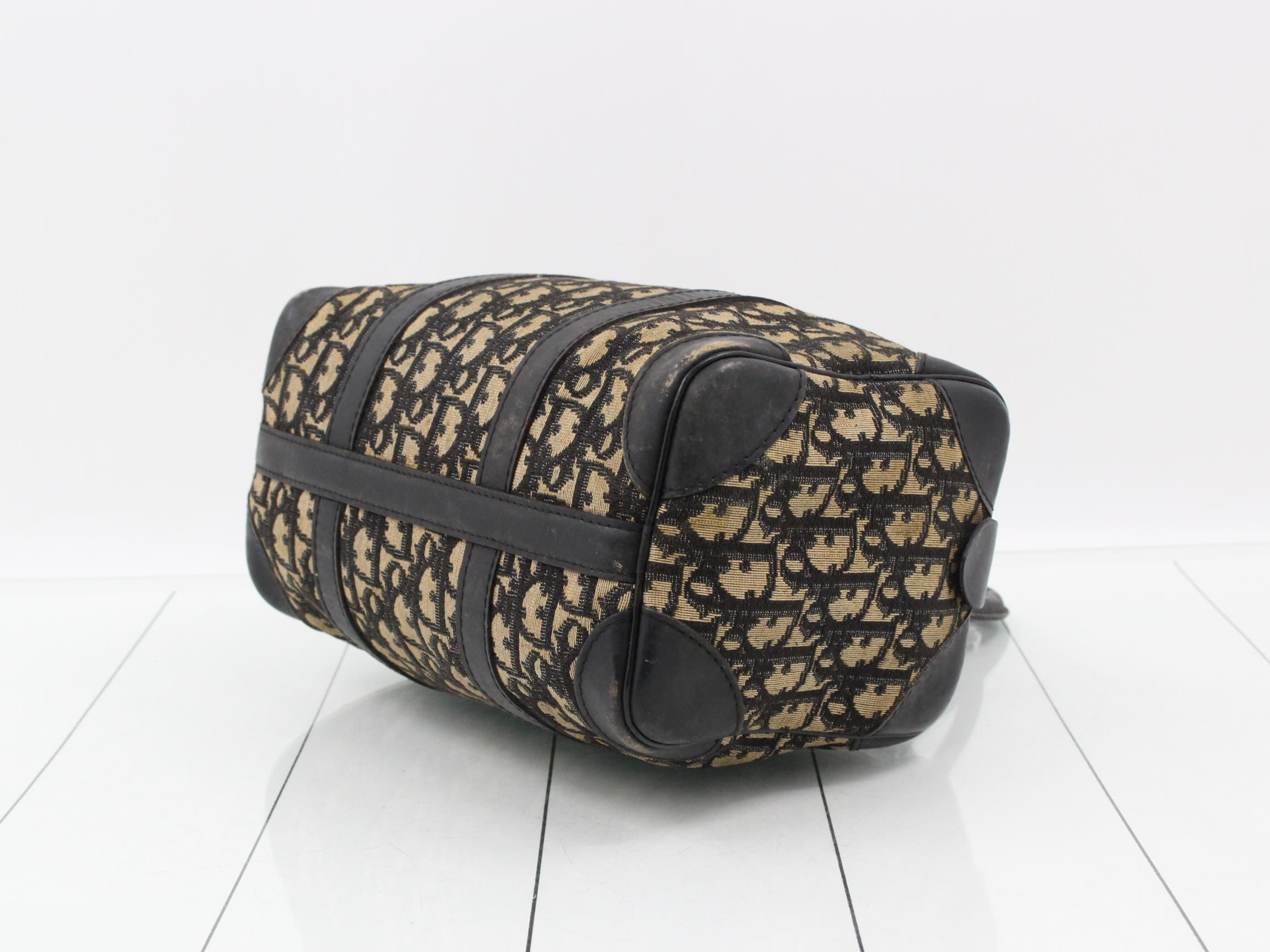handbag — view 6