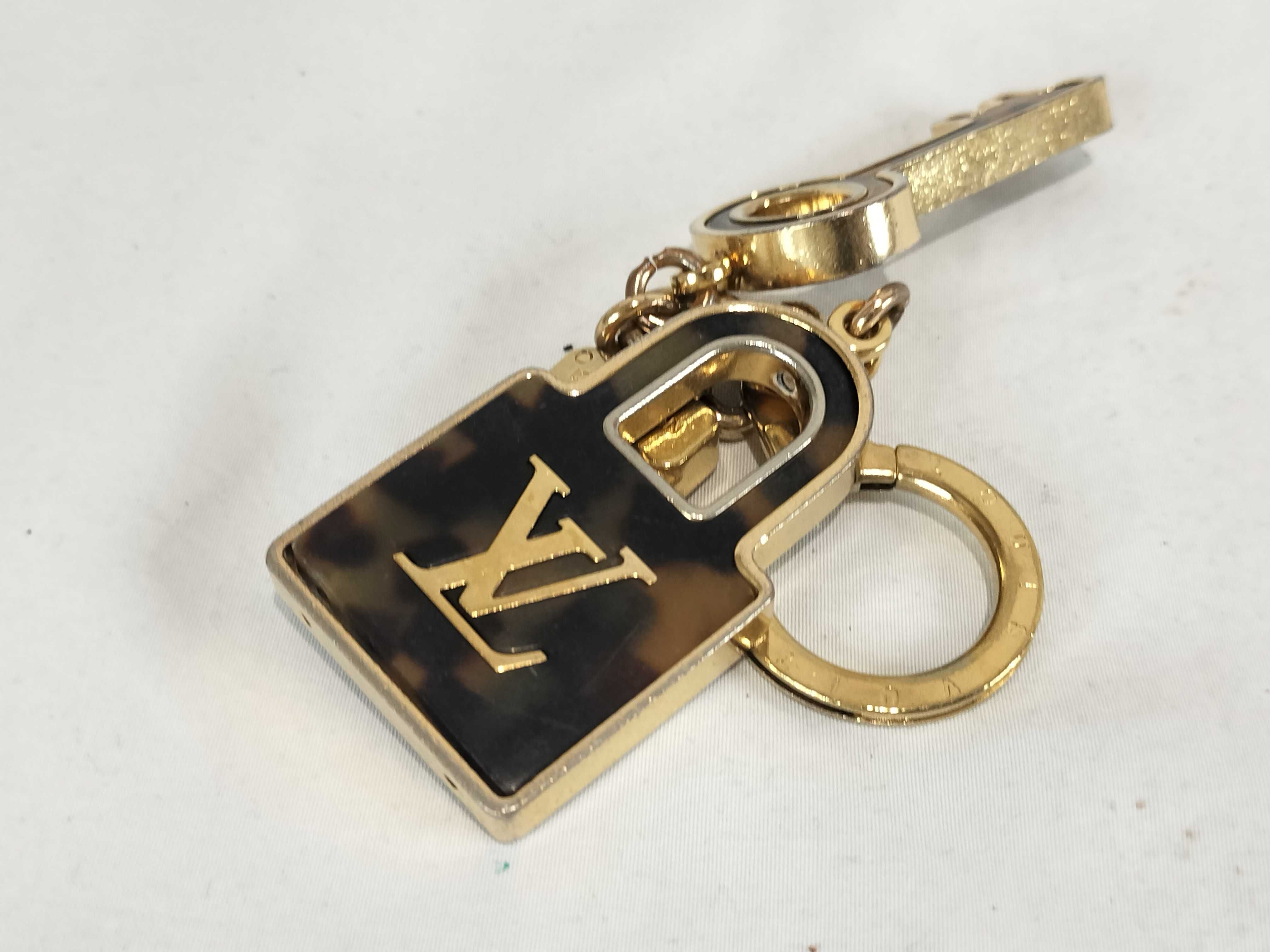 Keychain M65088 Portefeuille Confidence GP Gold Color OB1100 Key Case/Keychain — view 8