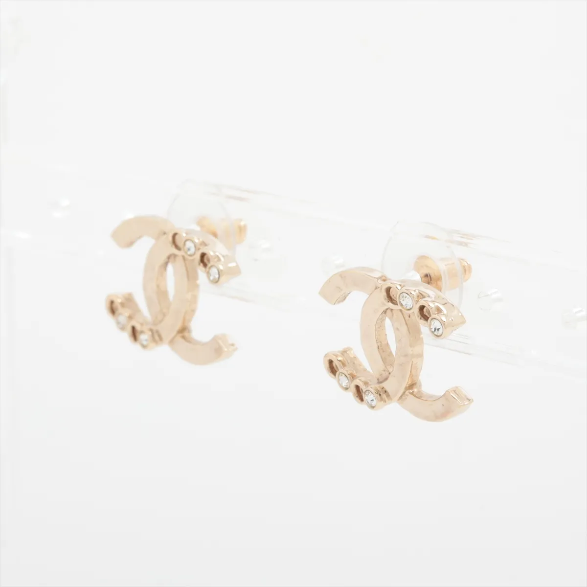 Coco Mark A22P Earrings (Pair) GP x Rhinestone Gold - — view 3