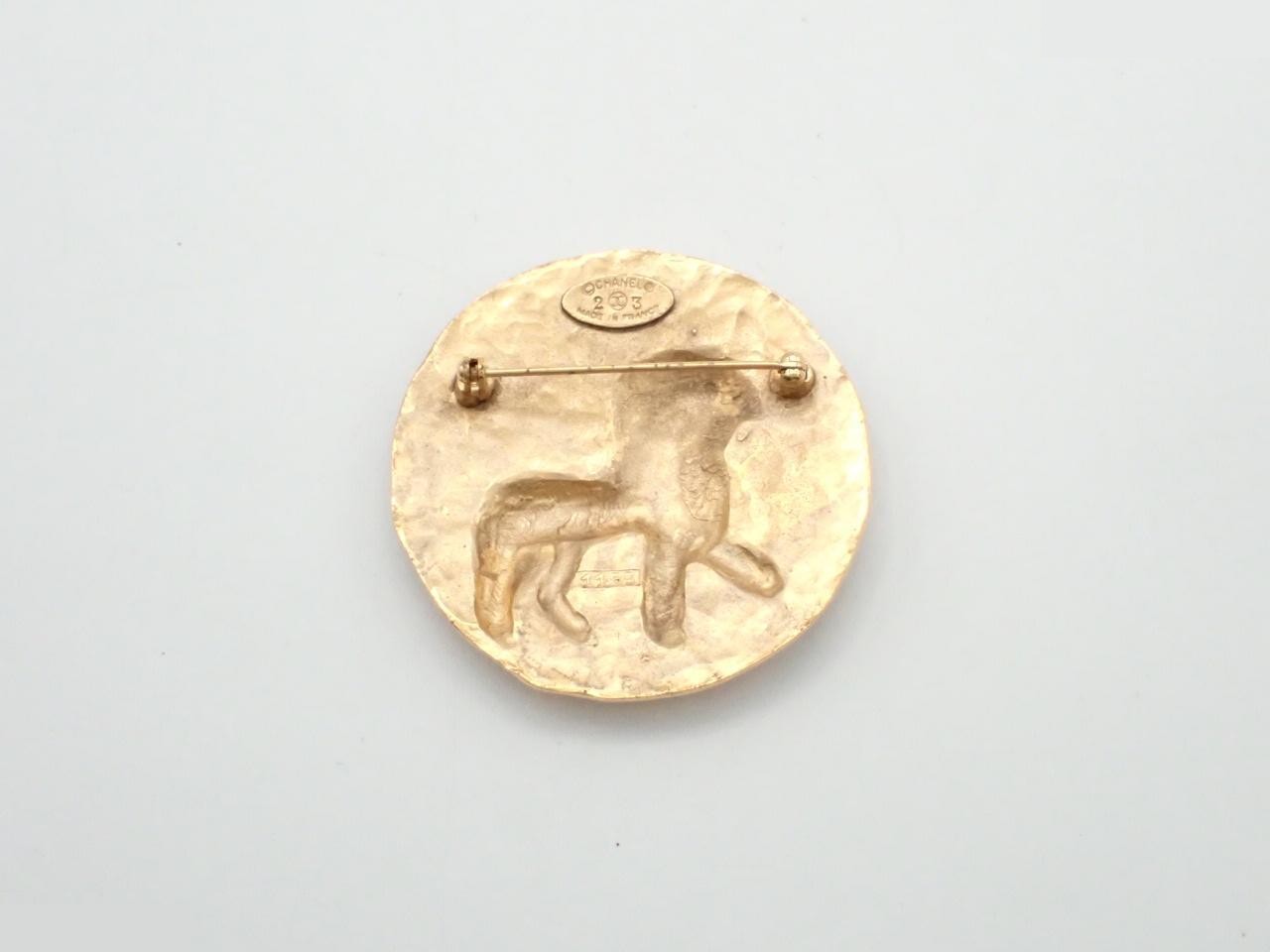 Brooch, Coco Mark, Gold — view 2