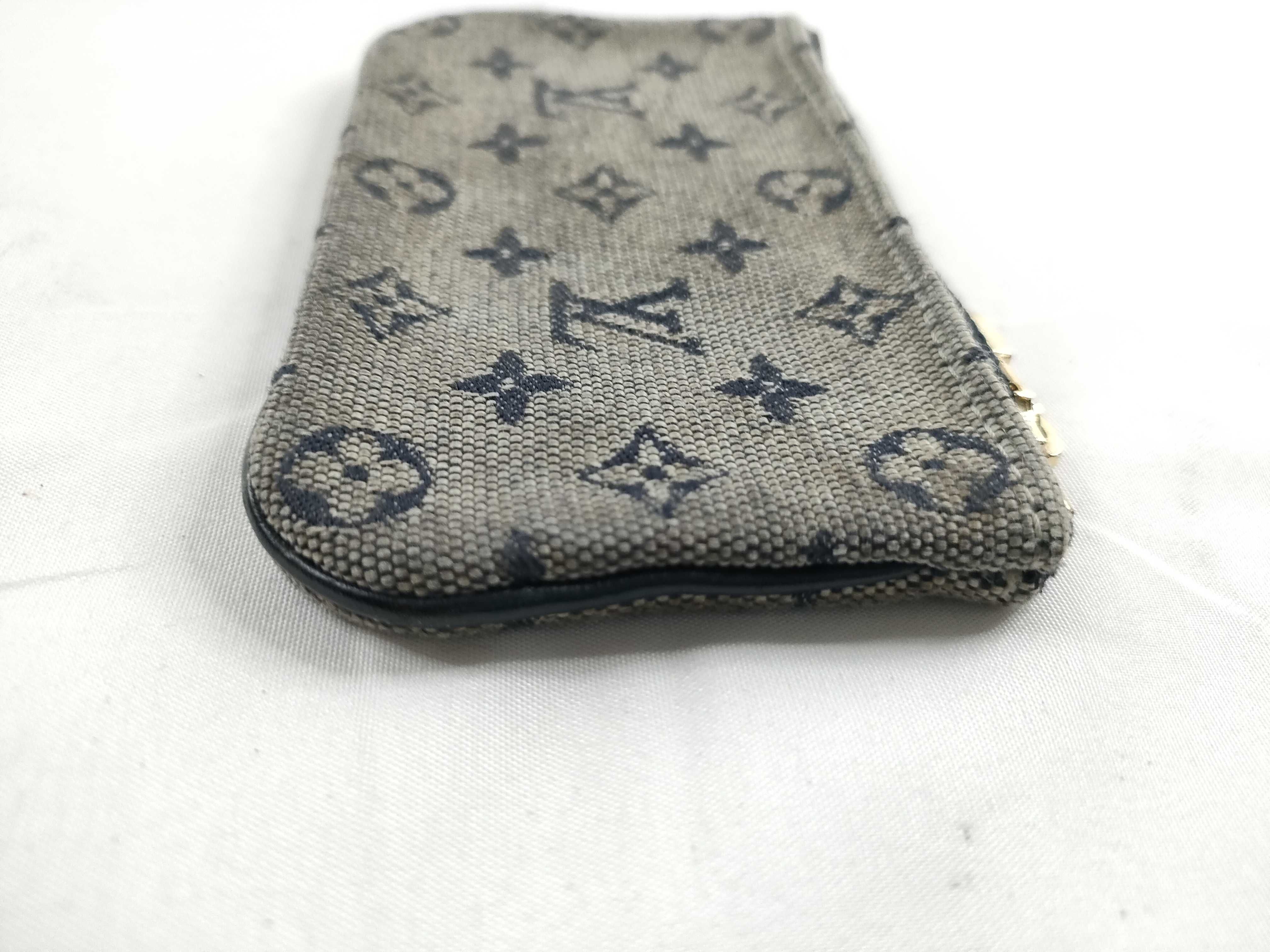 Monogram Mini LV Coin Case — view 5