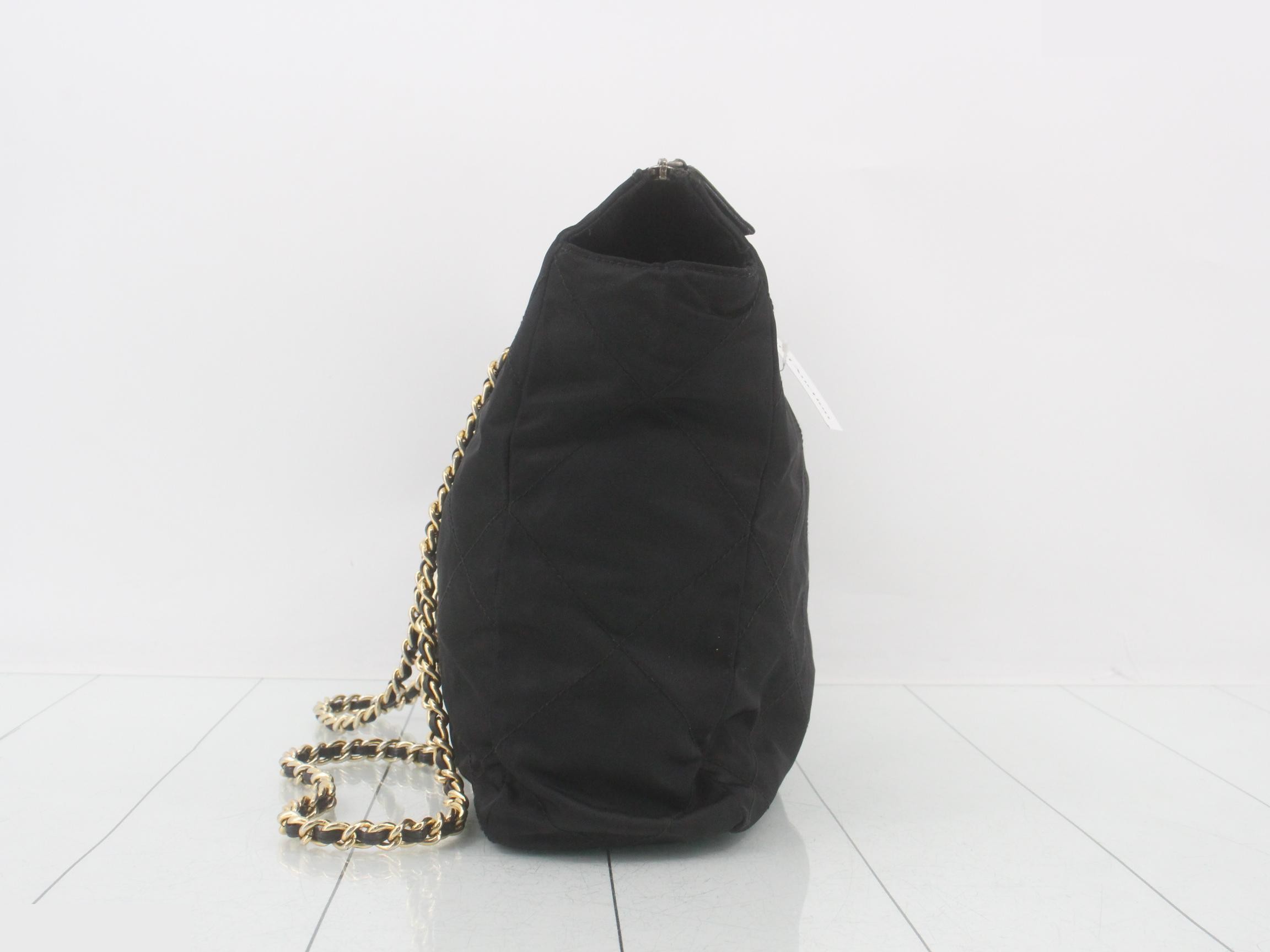 Nylon Triangle Plate Chain Tote Bag — view 4
