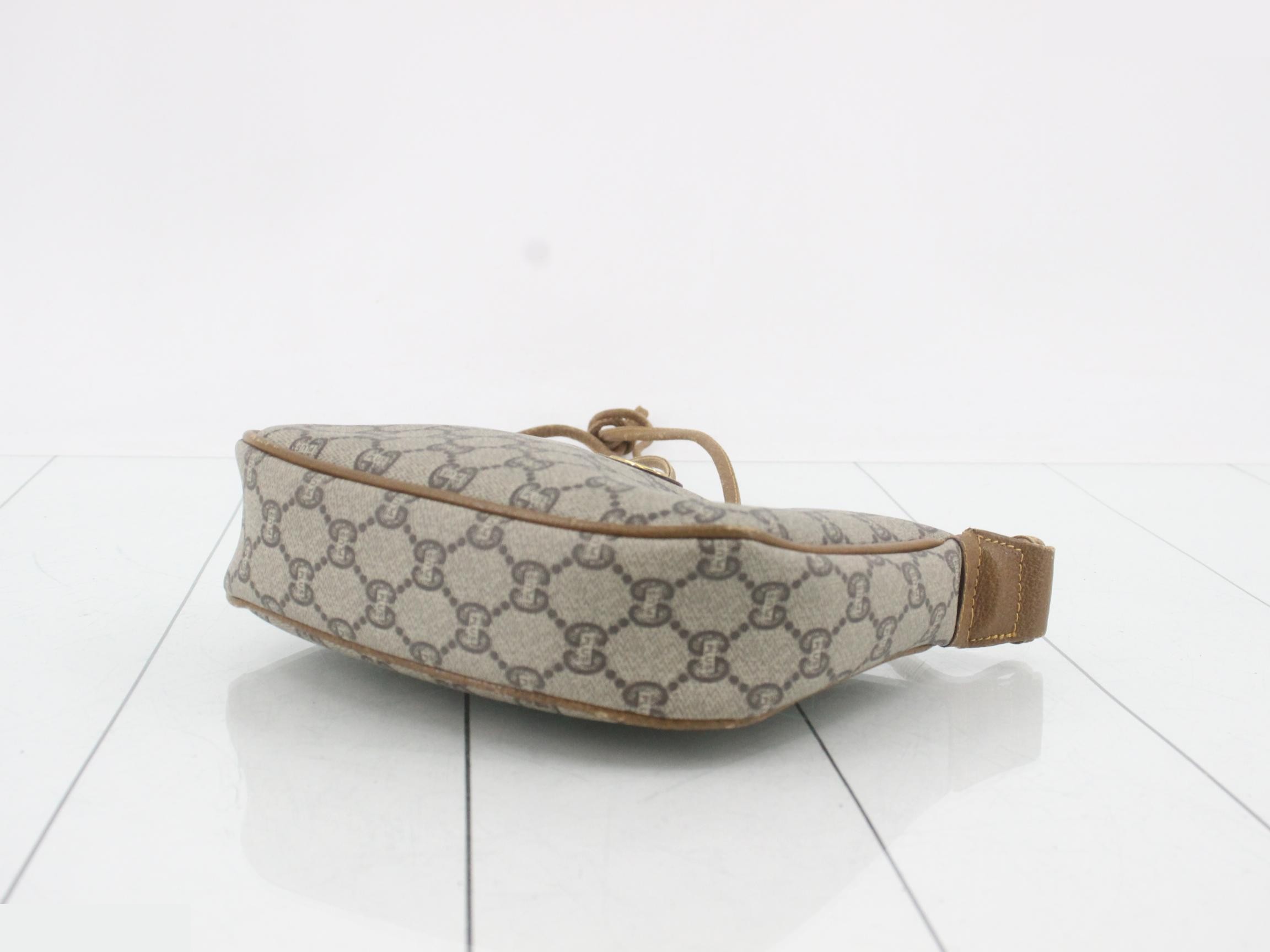 GG Supreme Shoulder Bag — view 6
