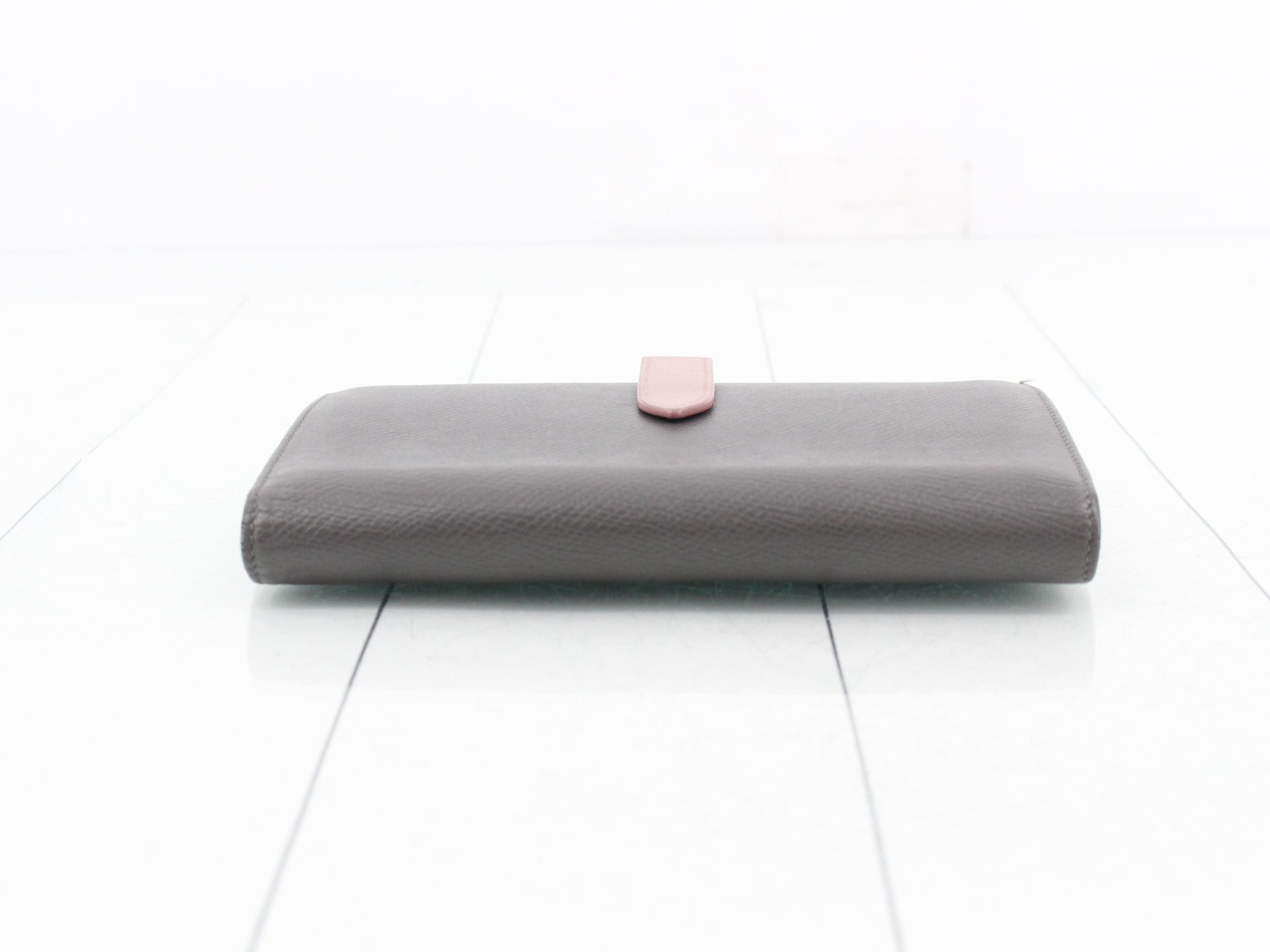 Other lines: Bags and Wallets — view 3