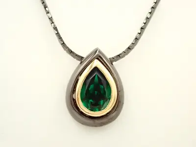 Colored stone, green, necklace, chain approximately 40cm