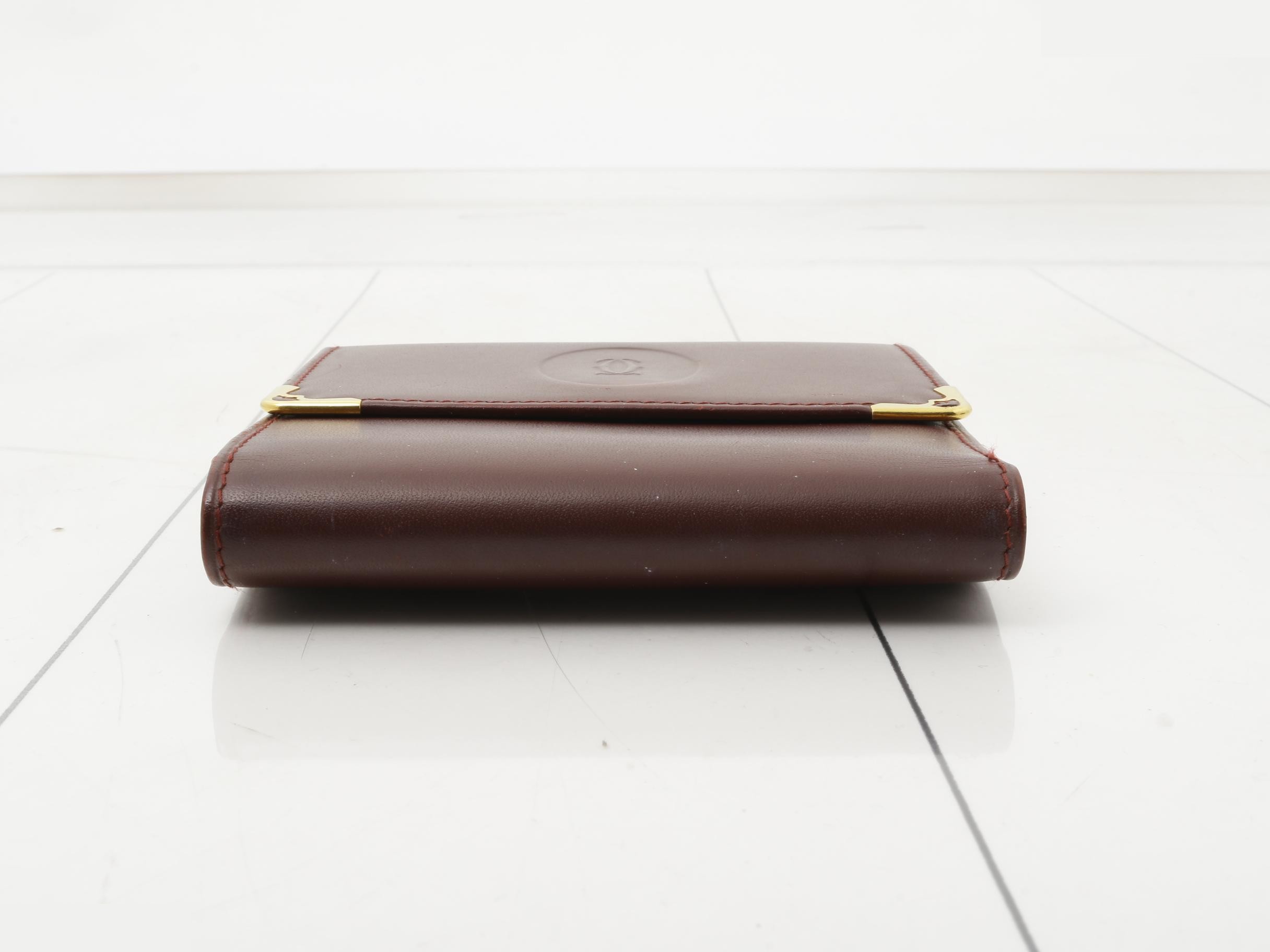 Must Line coin purse — view 3