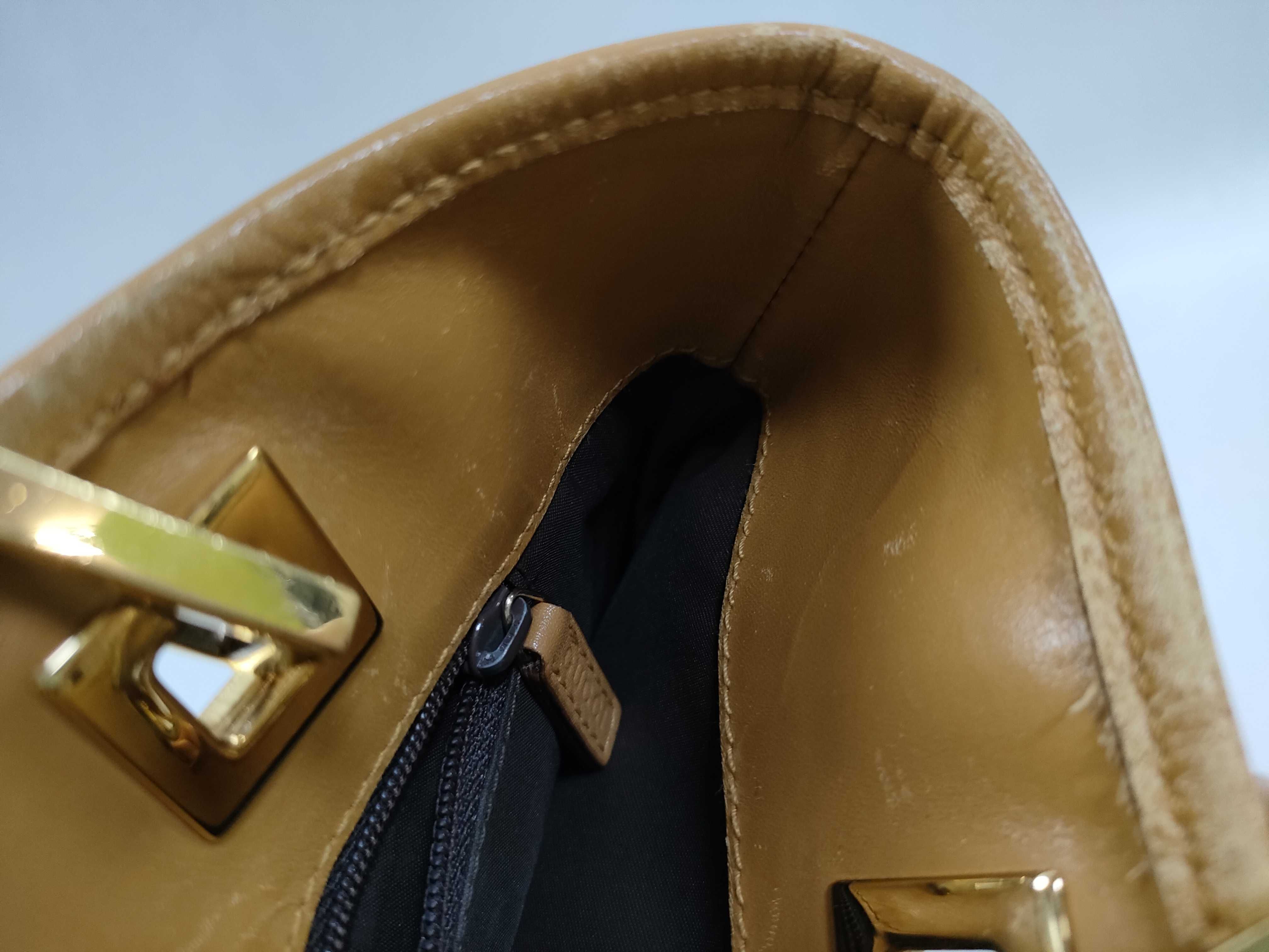 handbag — view 11