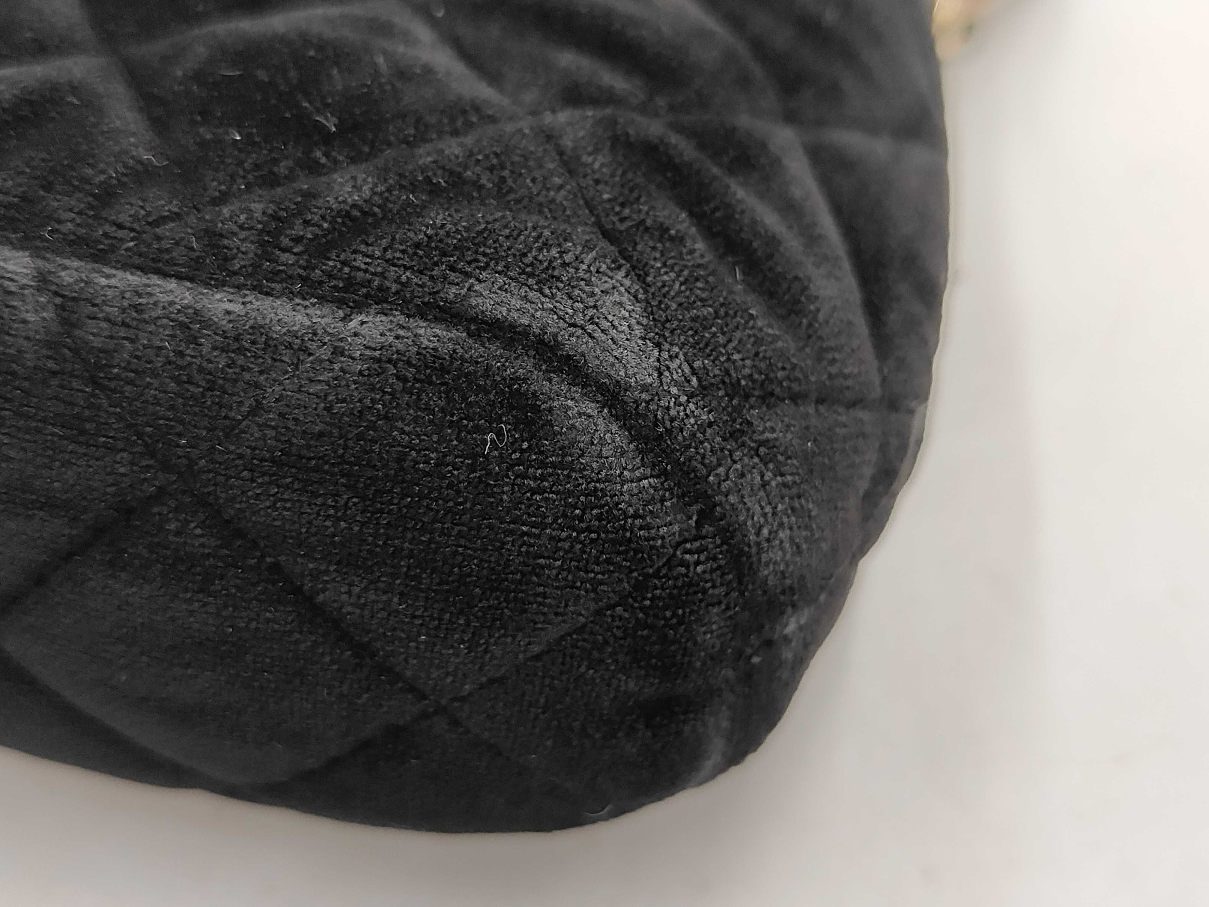 Velour Matelassé Black Shoulder Bag — view 11