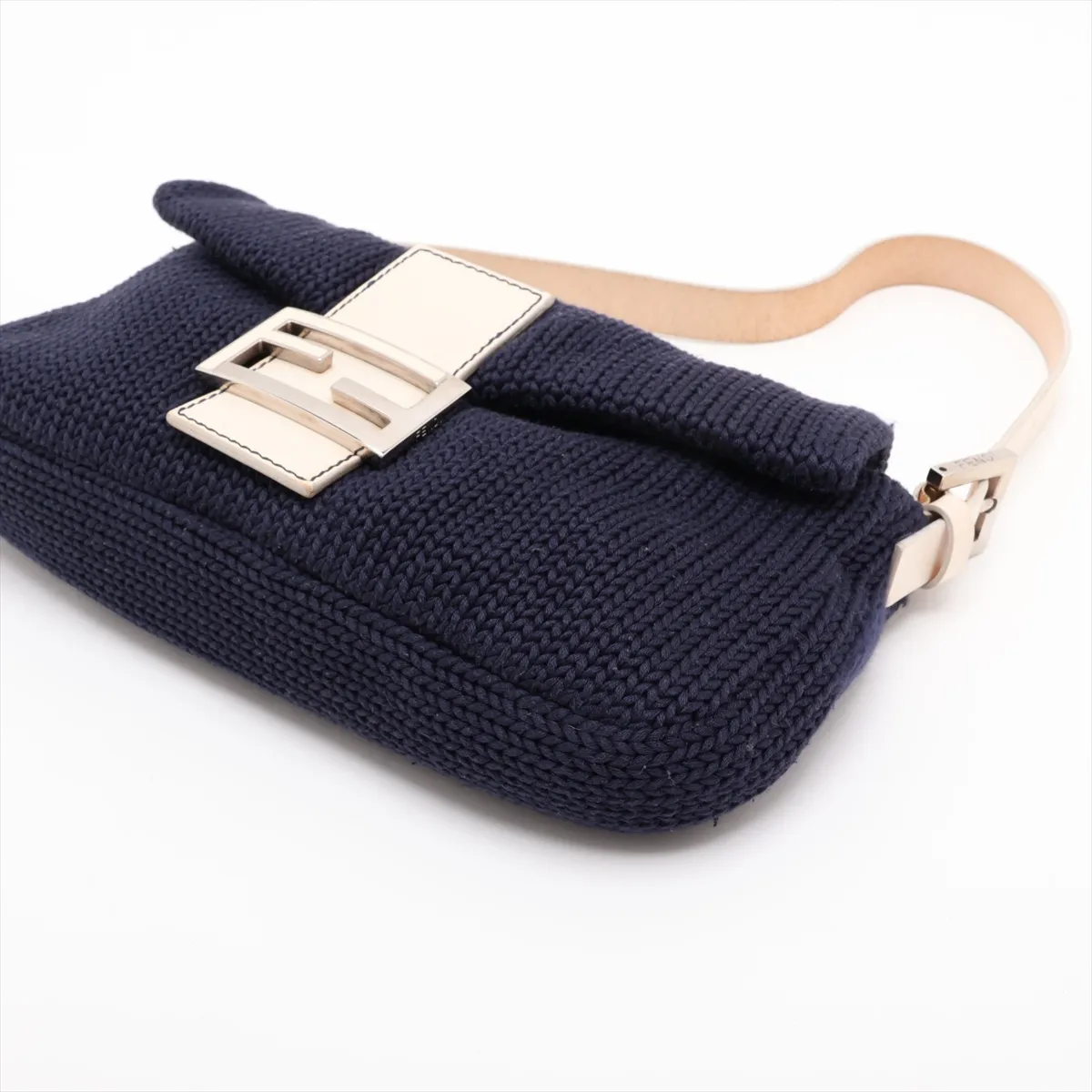 Mamma Bucket Knit x Leather Shoulder Bag Navy x Beige 26424 — view 3