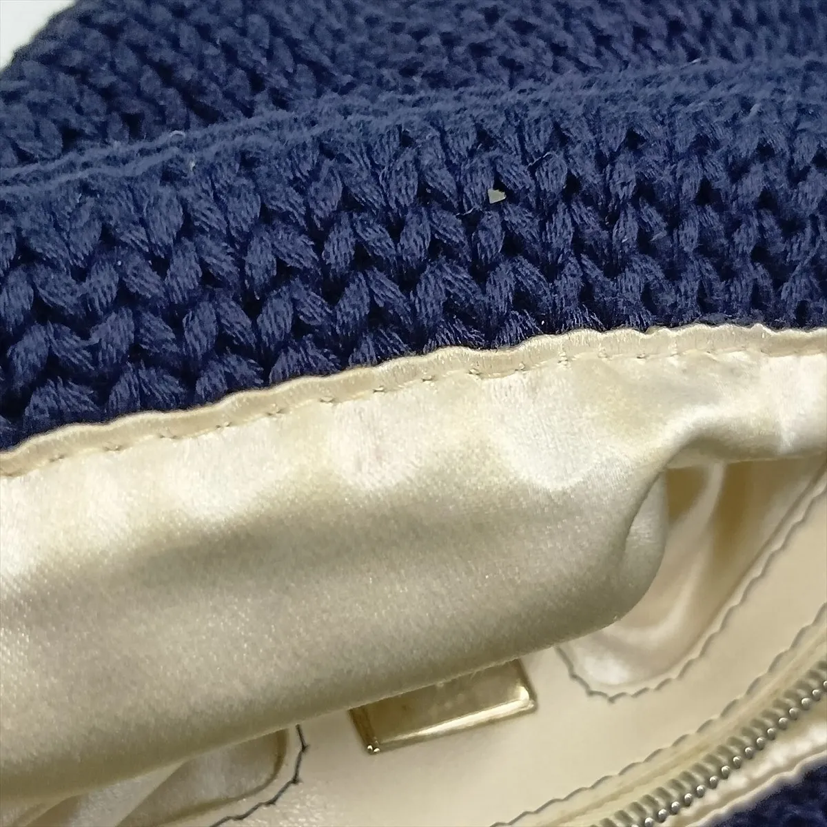 Mamma Bucket Knit x Leather Shoulder Bag Navy x Beige 26424 — view 10